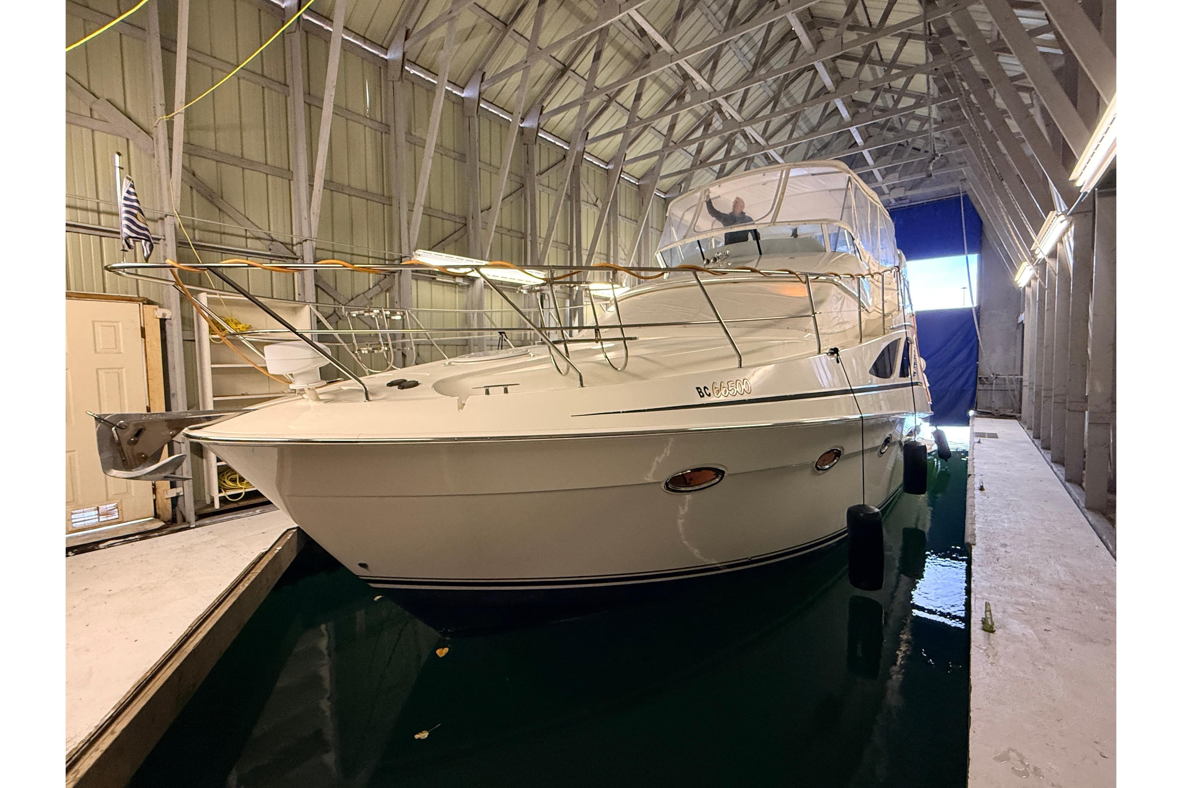 2006 Silverton 38 Sport Bridge
