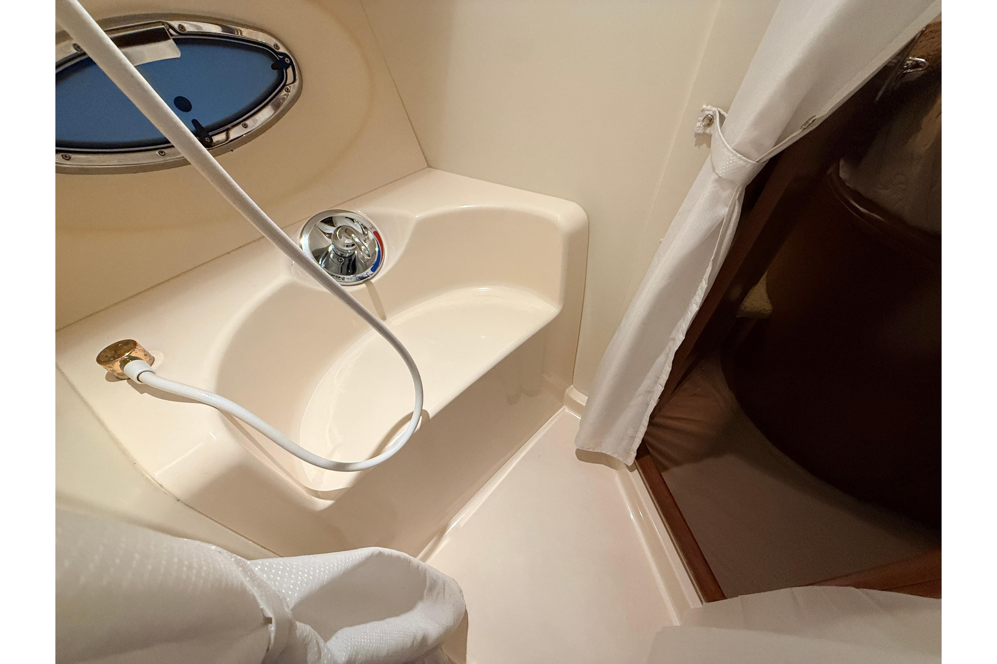 2006 Silverton 38 Sport Bridge
