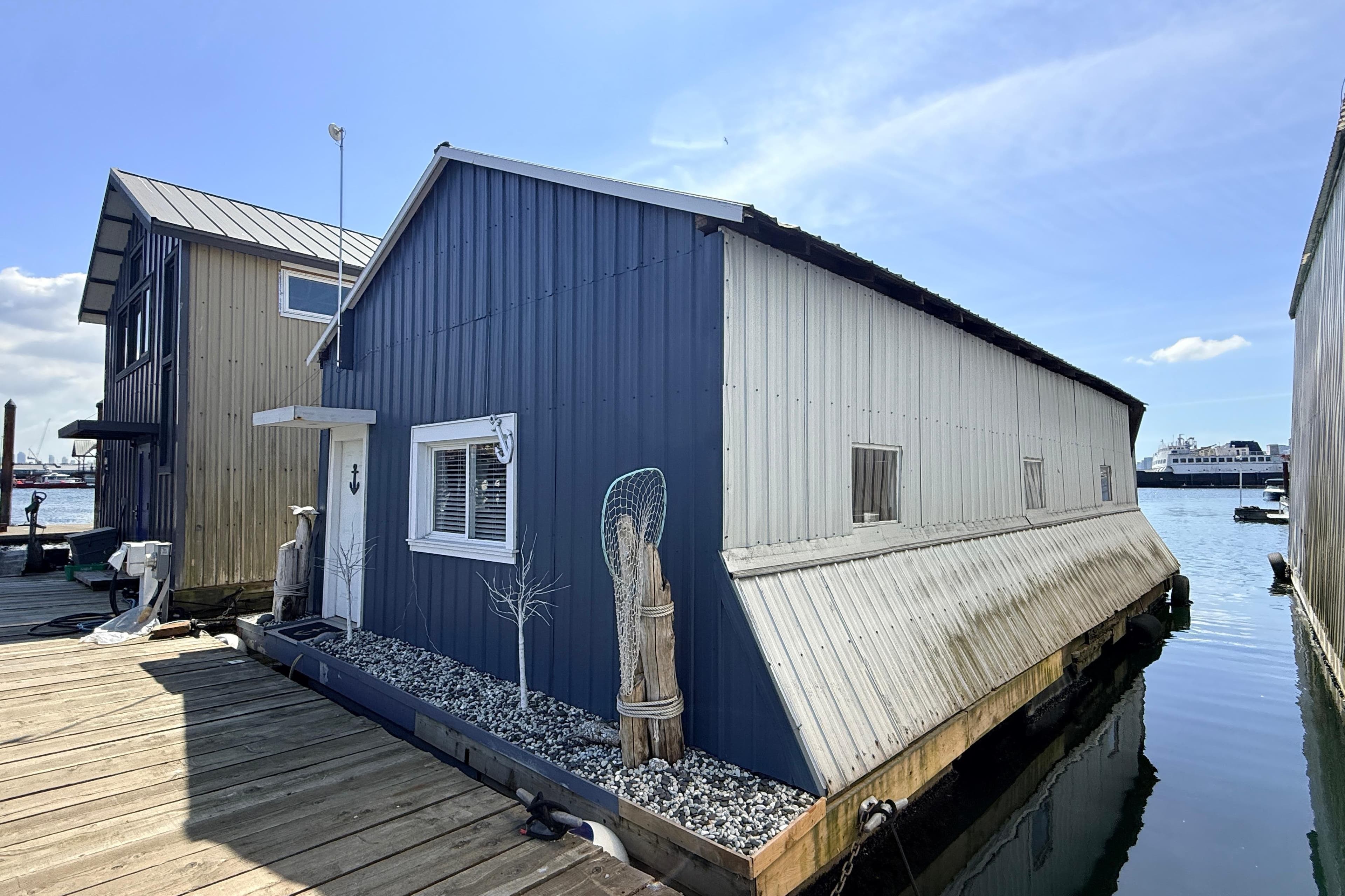 2000 Custom Boathouse