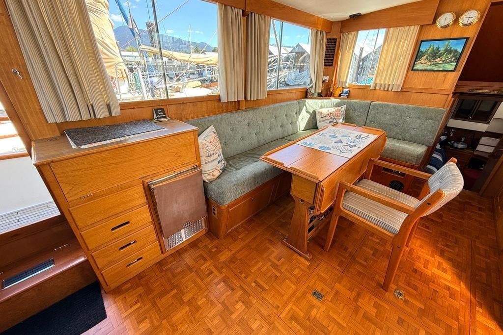 1983 Grand Banks 42 Classic