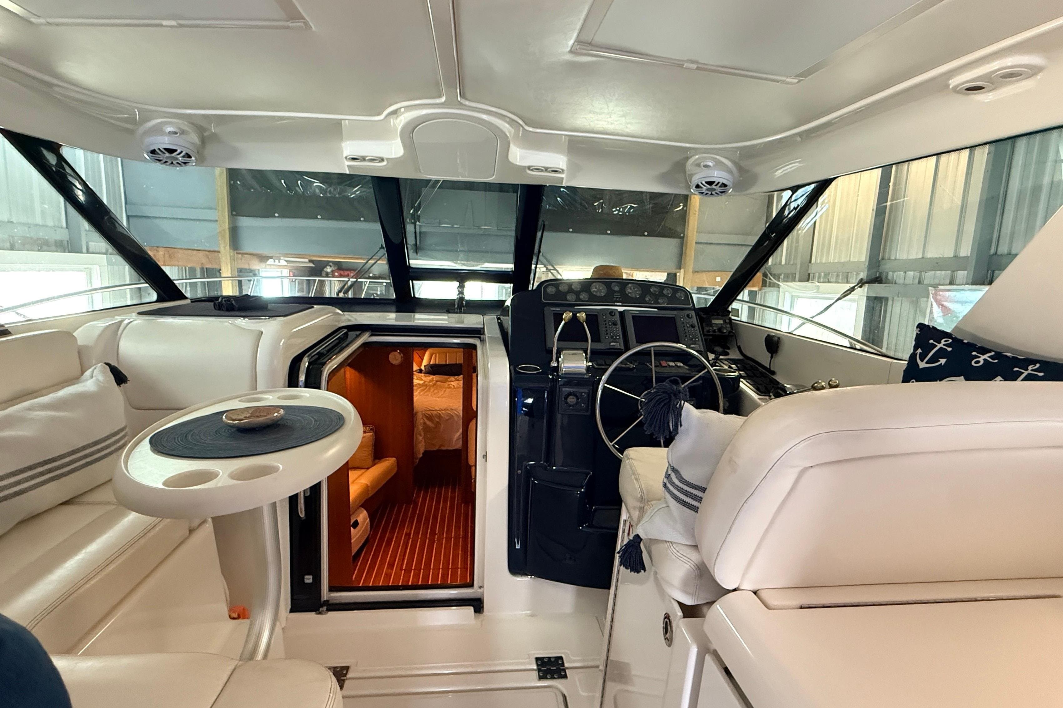 2004 Tiara Yachts 3600 Sovran