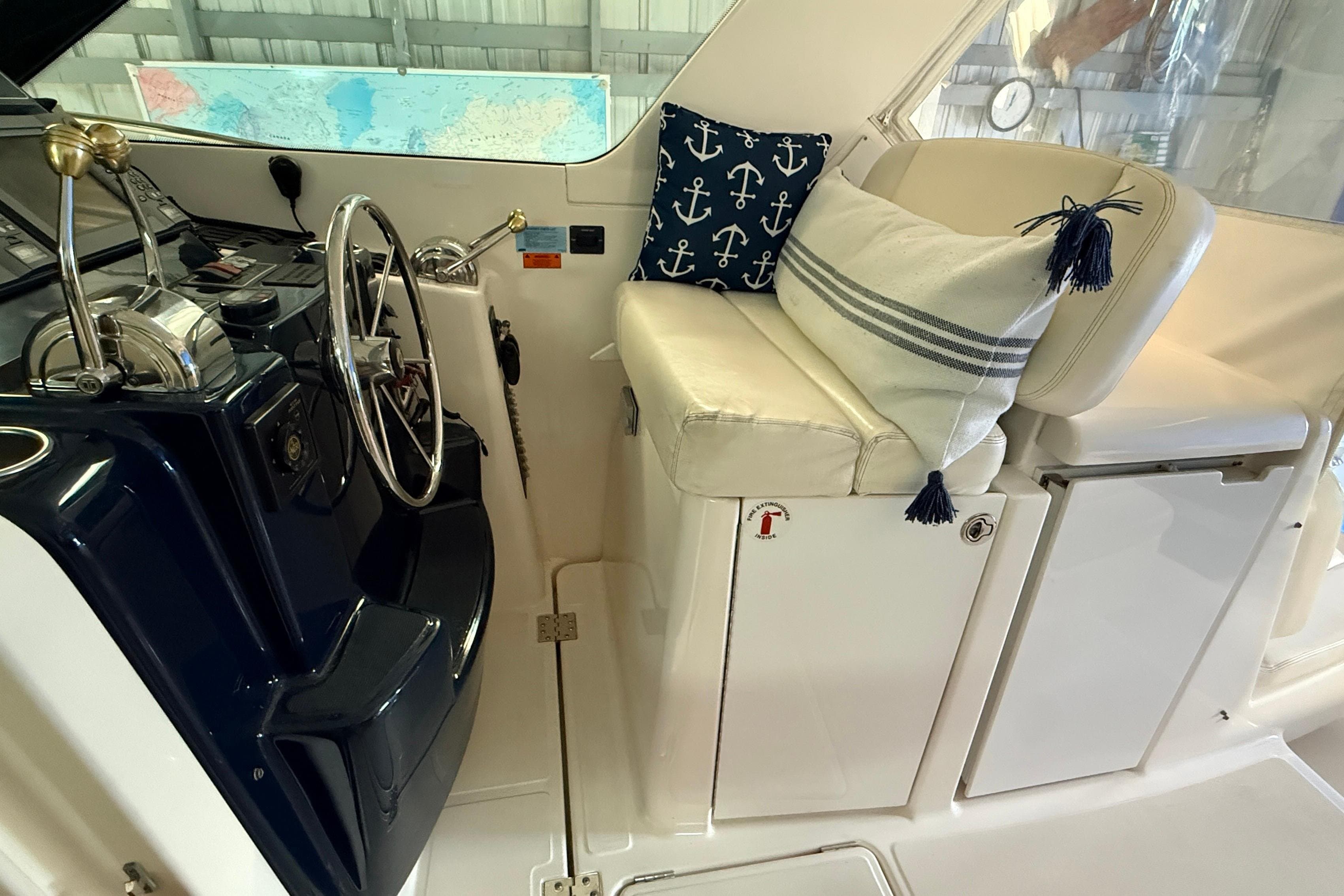 2004 Tiara Yachts 3600 Sovran