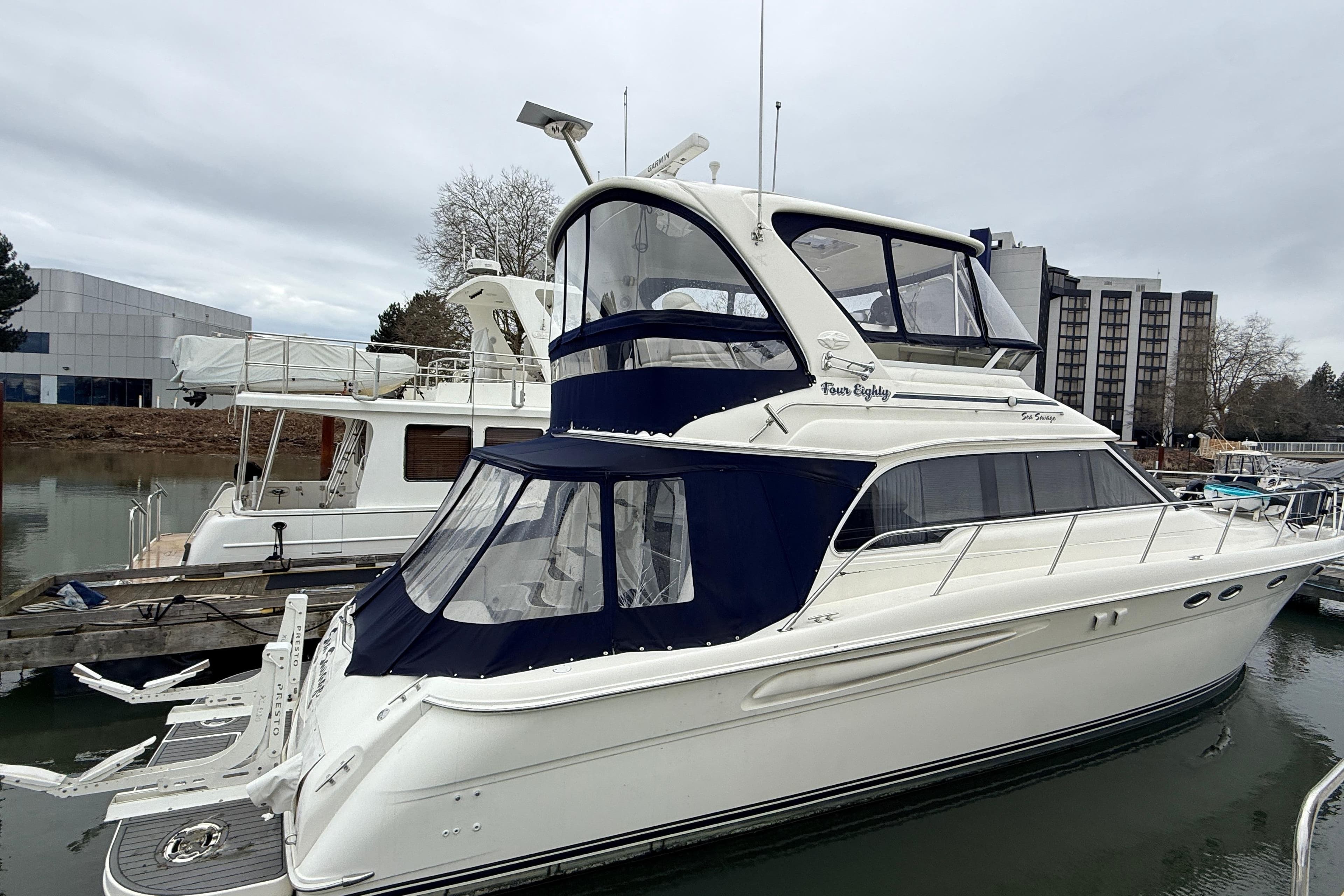 2000 Sea Ray 480 Sedan Bridge