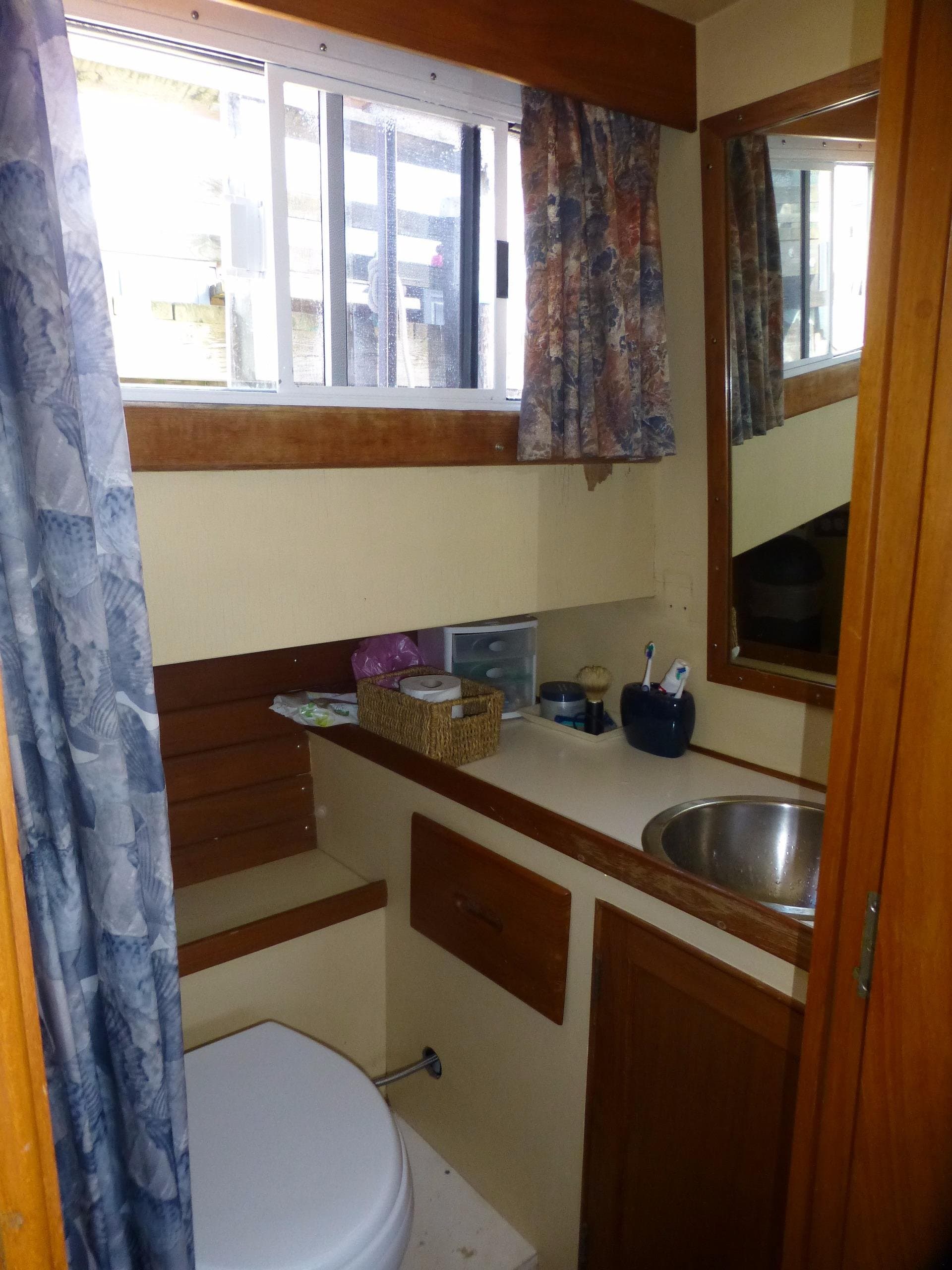 1981 Island Gypsy Quad Cabin