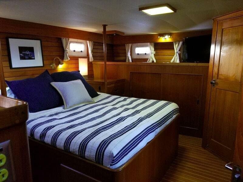 1986 Island Gypsy 44 aft cabin