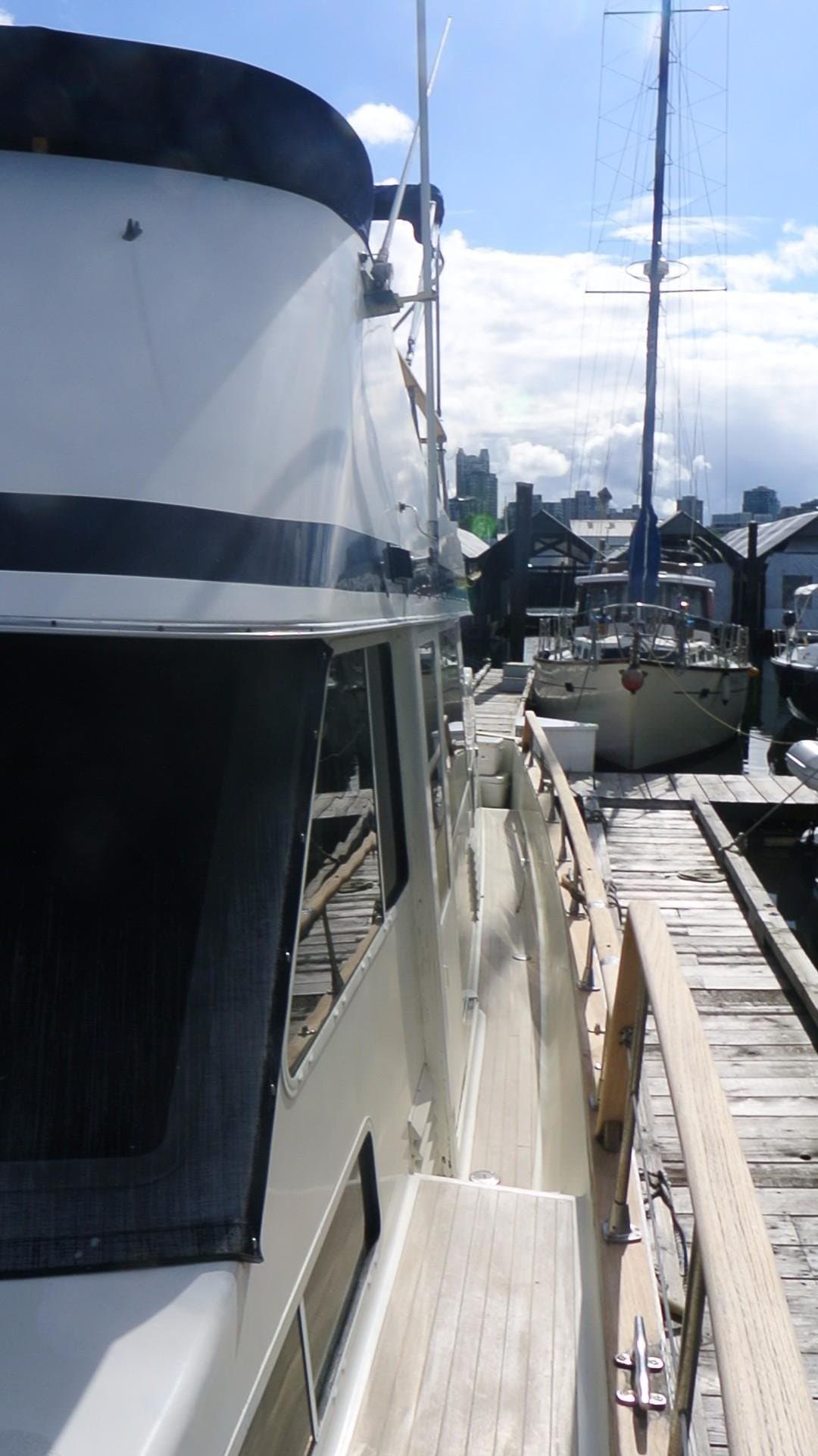 1977 Tollycraft 48 Cockpit Motor Yacht