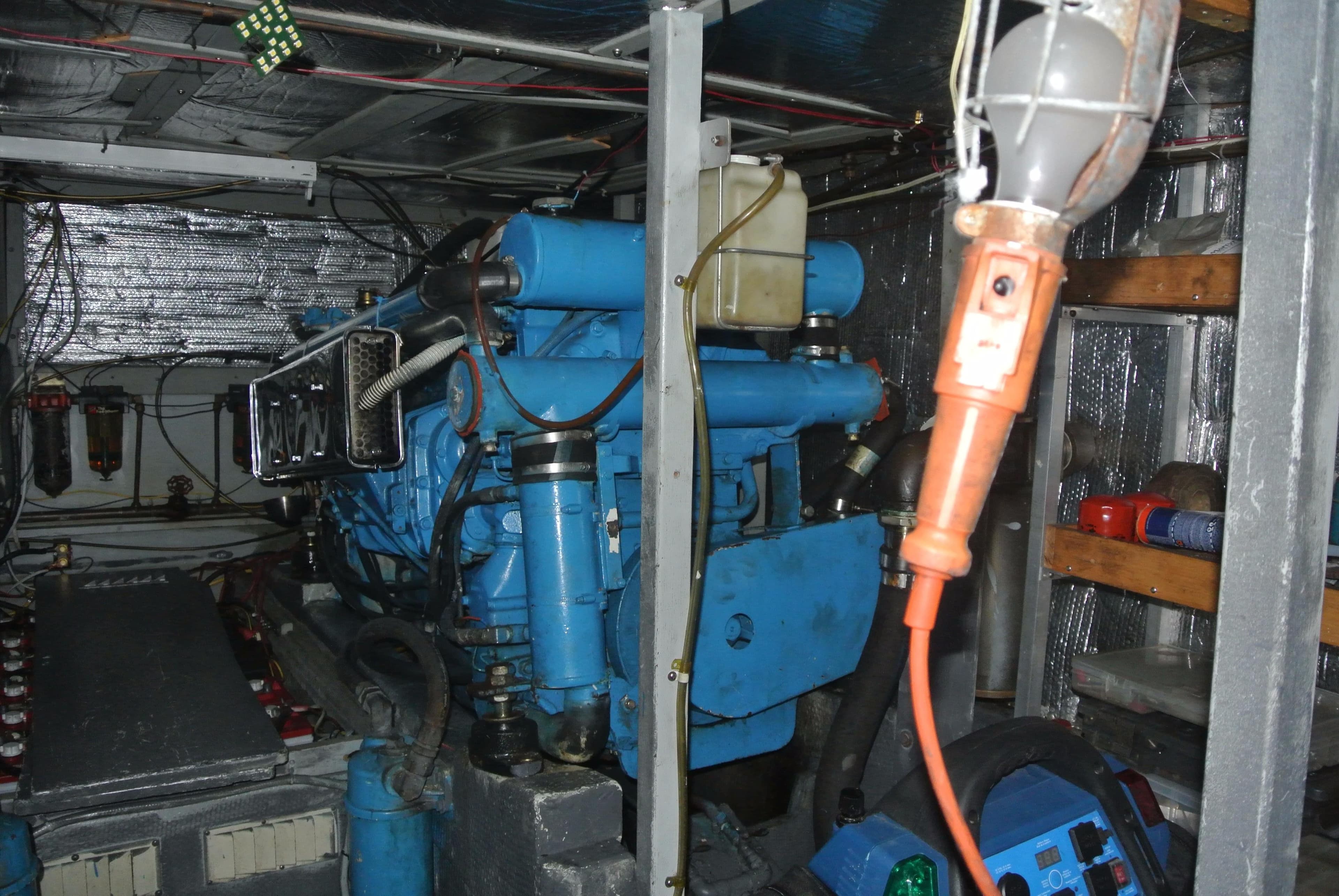 1977 Tollycraft 48 Cockpit Motor Yacht