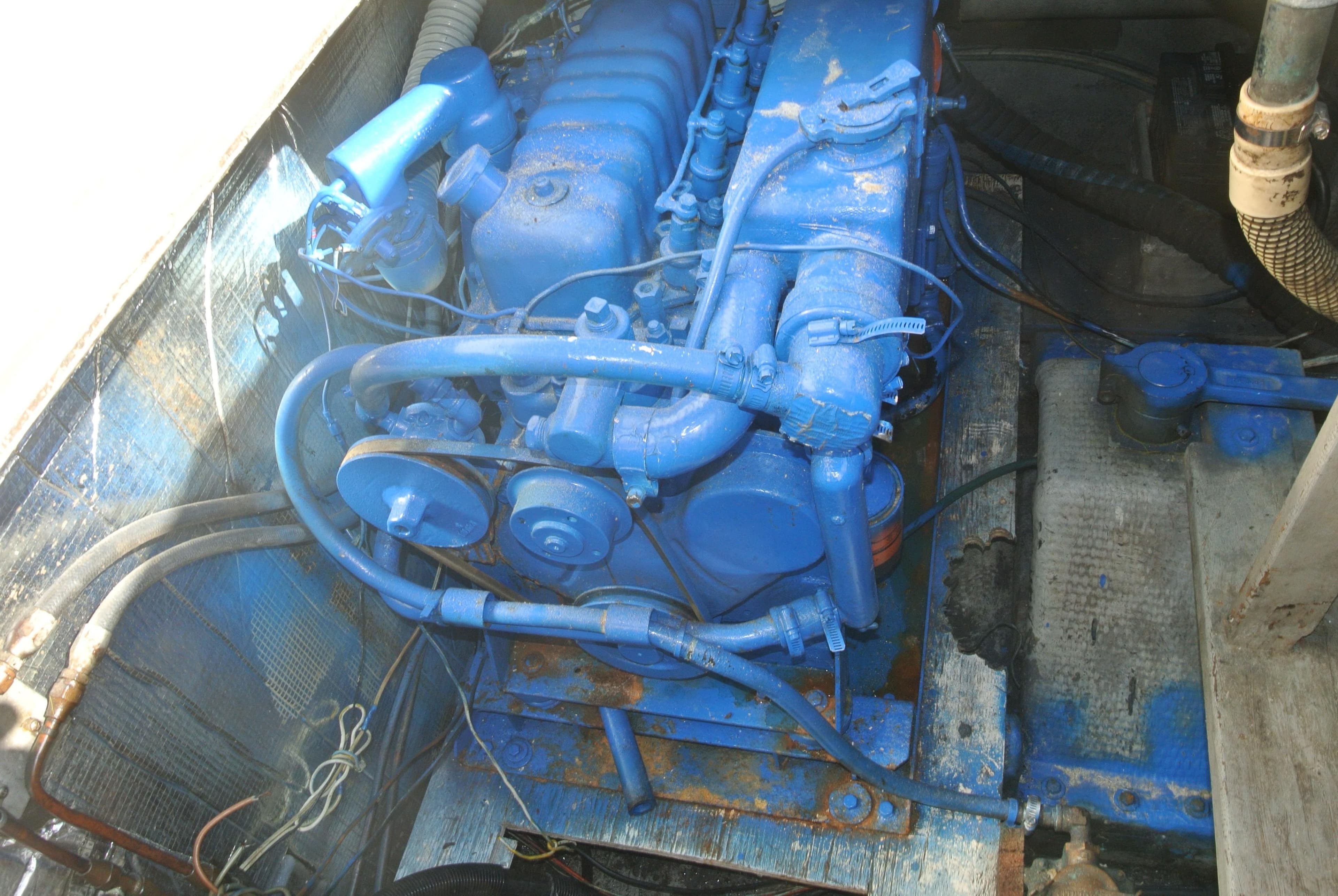 1977 Tollycraft 48 Cockpit Motor Yacht
