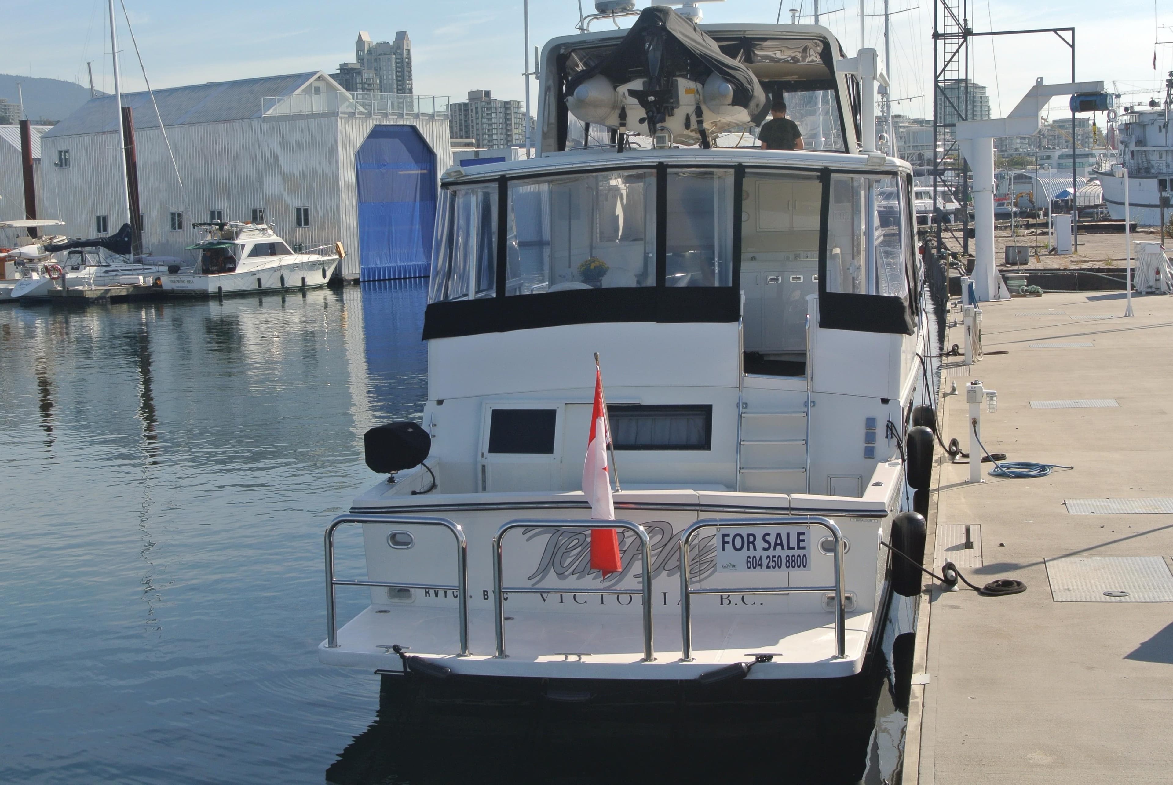 1991 Californian 55 Cockpit Motor Yacht