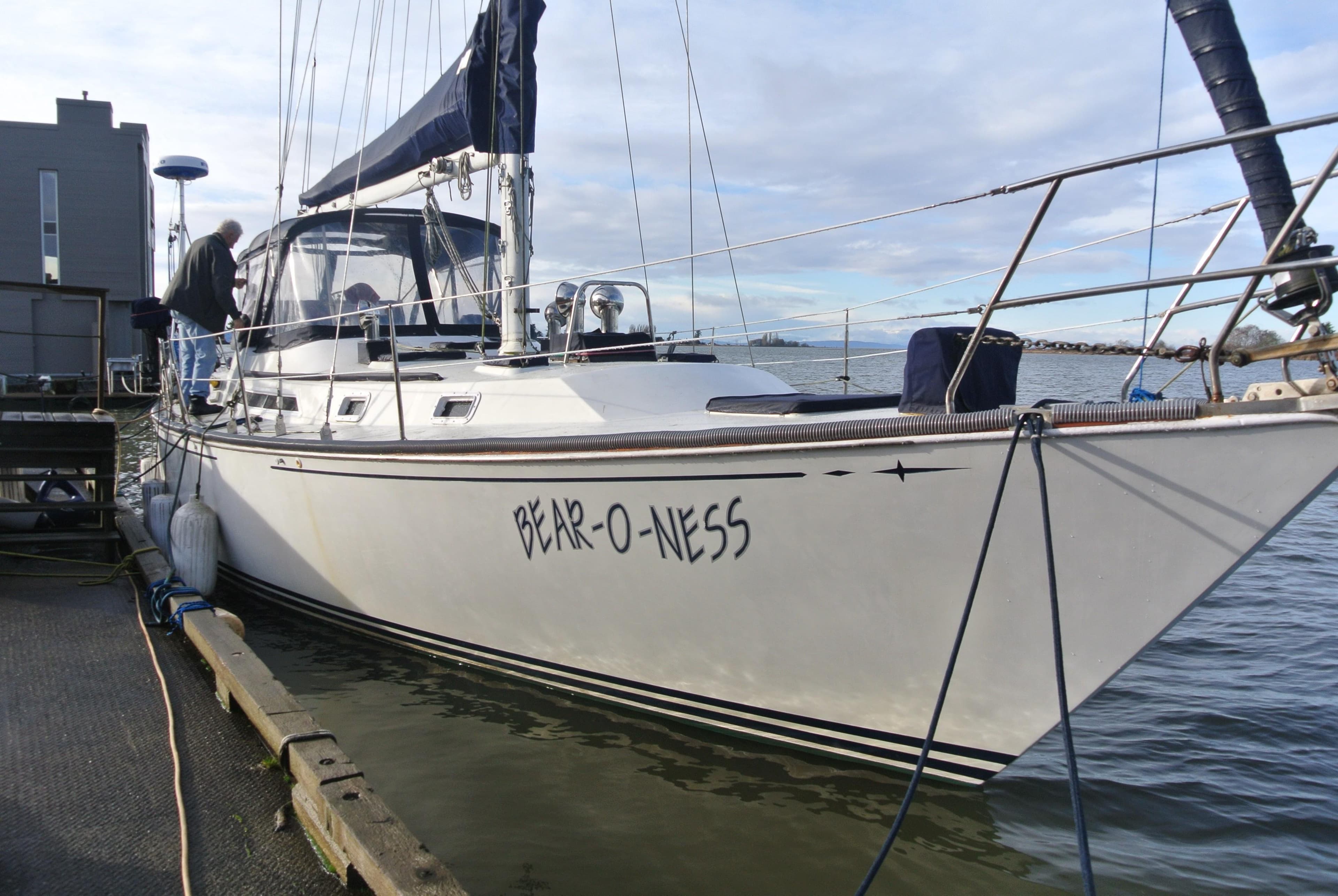 1983 C&C Landfall 43