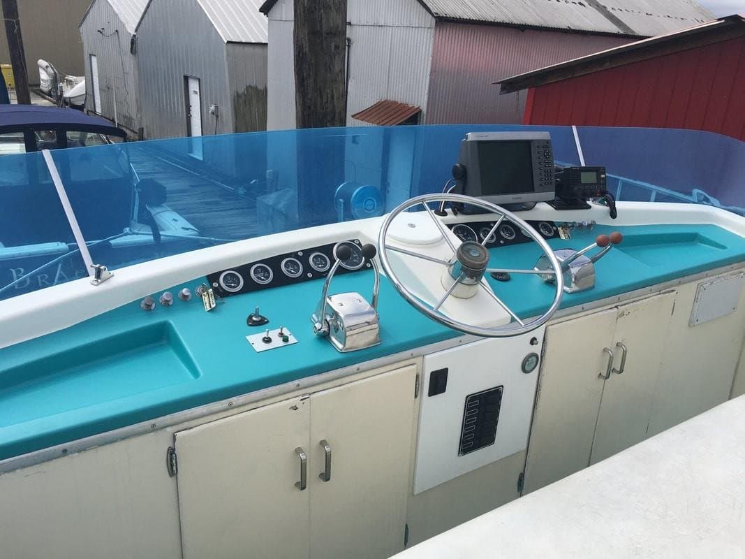 1966 Tollycraft 38 Tri Cabin