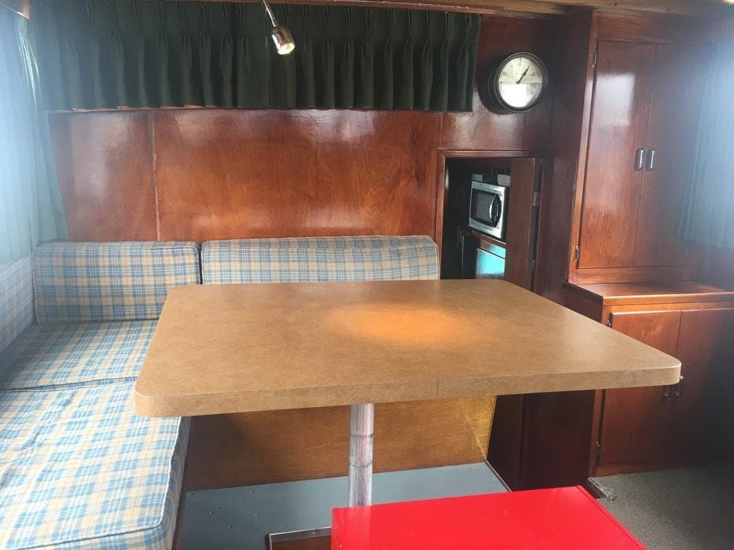 1966 Tollycraft 38 Tri Cabin