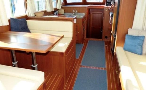 2012 North Pacific 38 Sedan