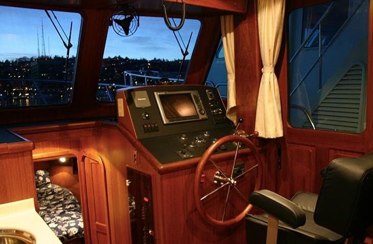 2012 North Pacific 38 Sedan
