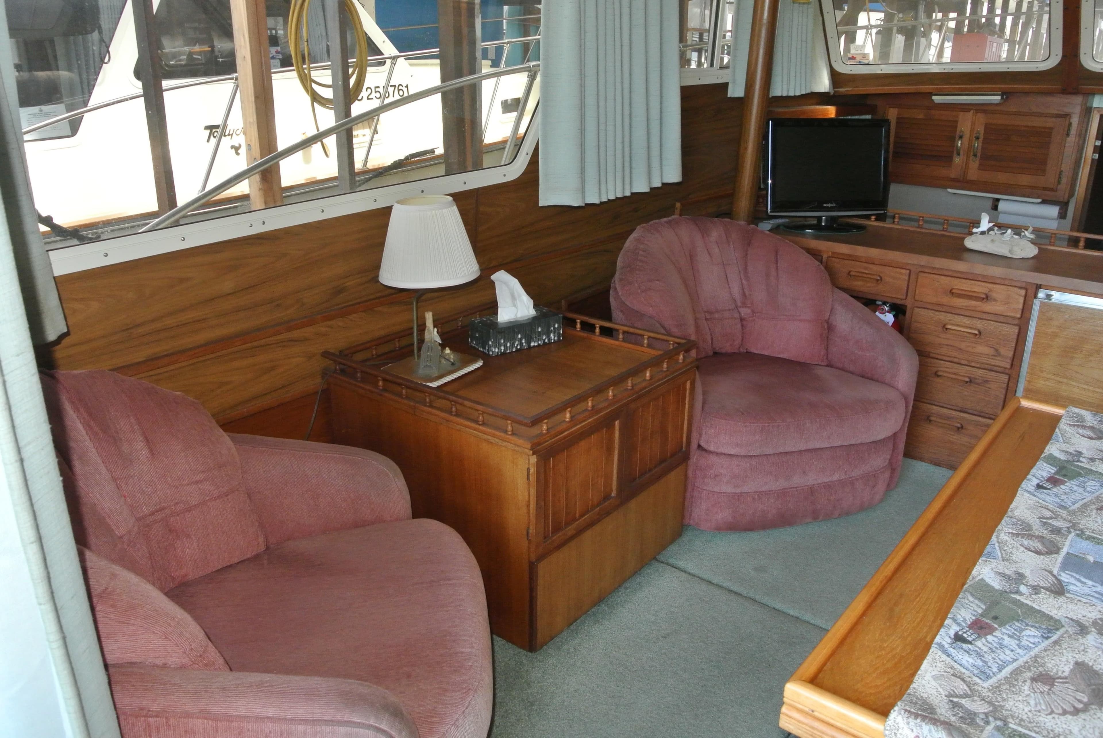 1978 Tollycraft 37 Convertible