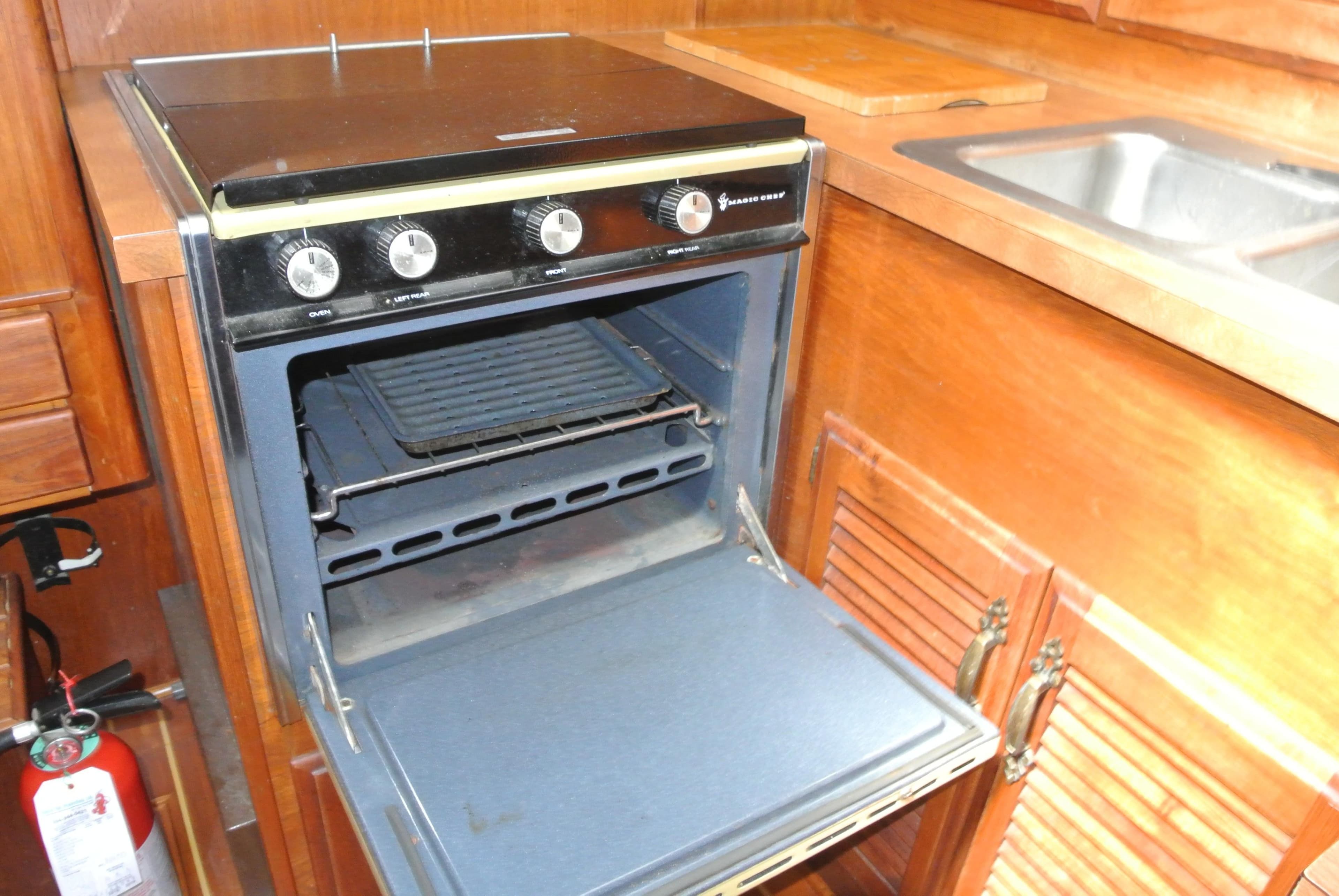 1978 Tollycraft 37 Convertible