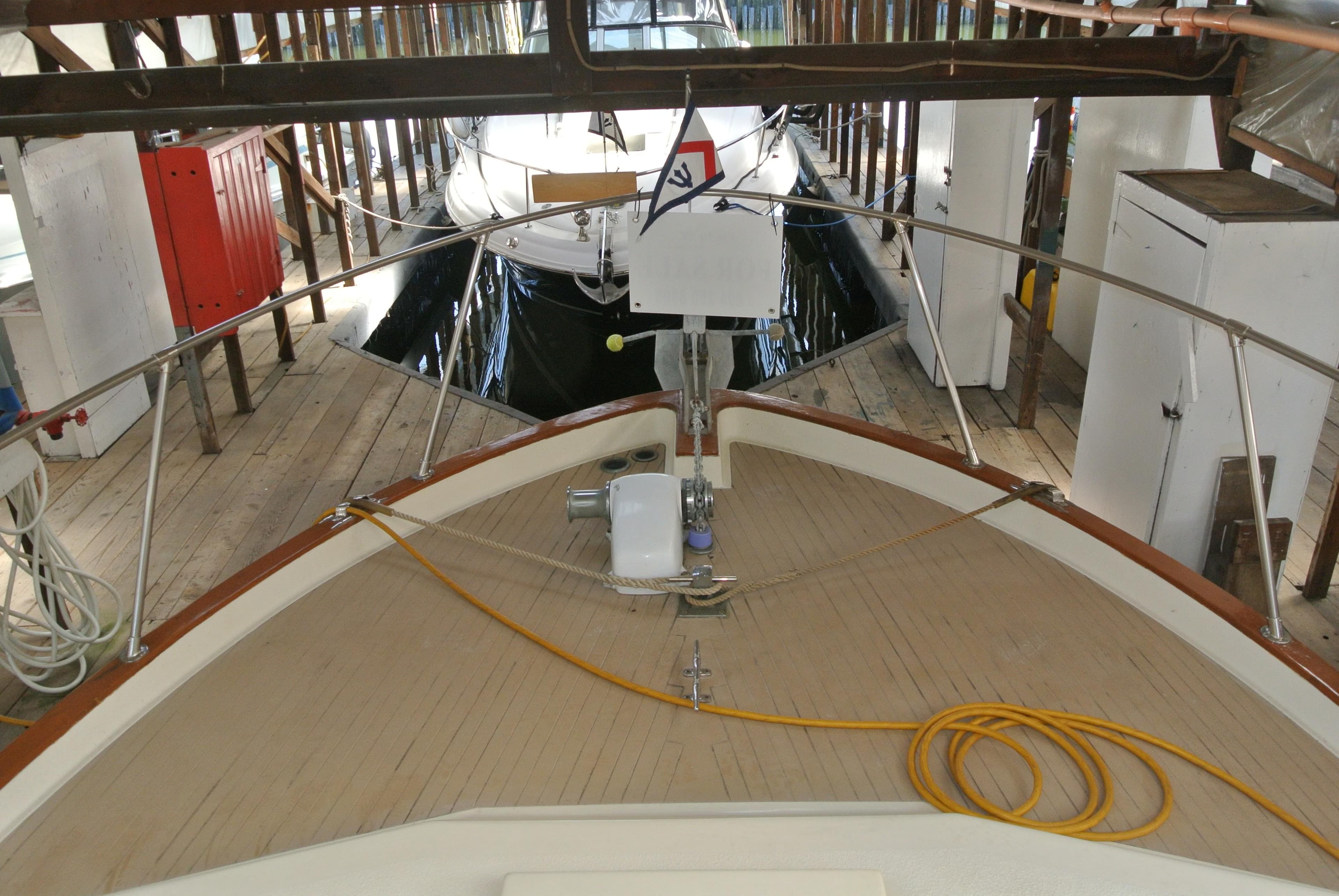 1978 Tollycraft 37 Convertible