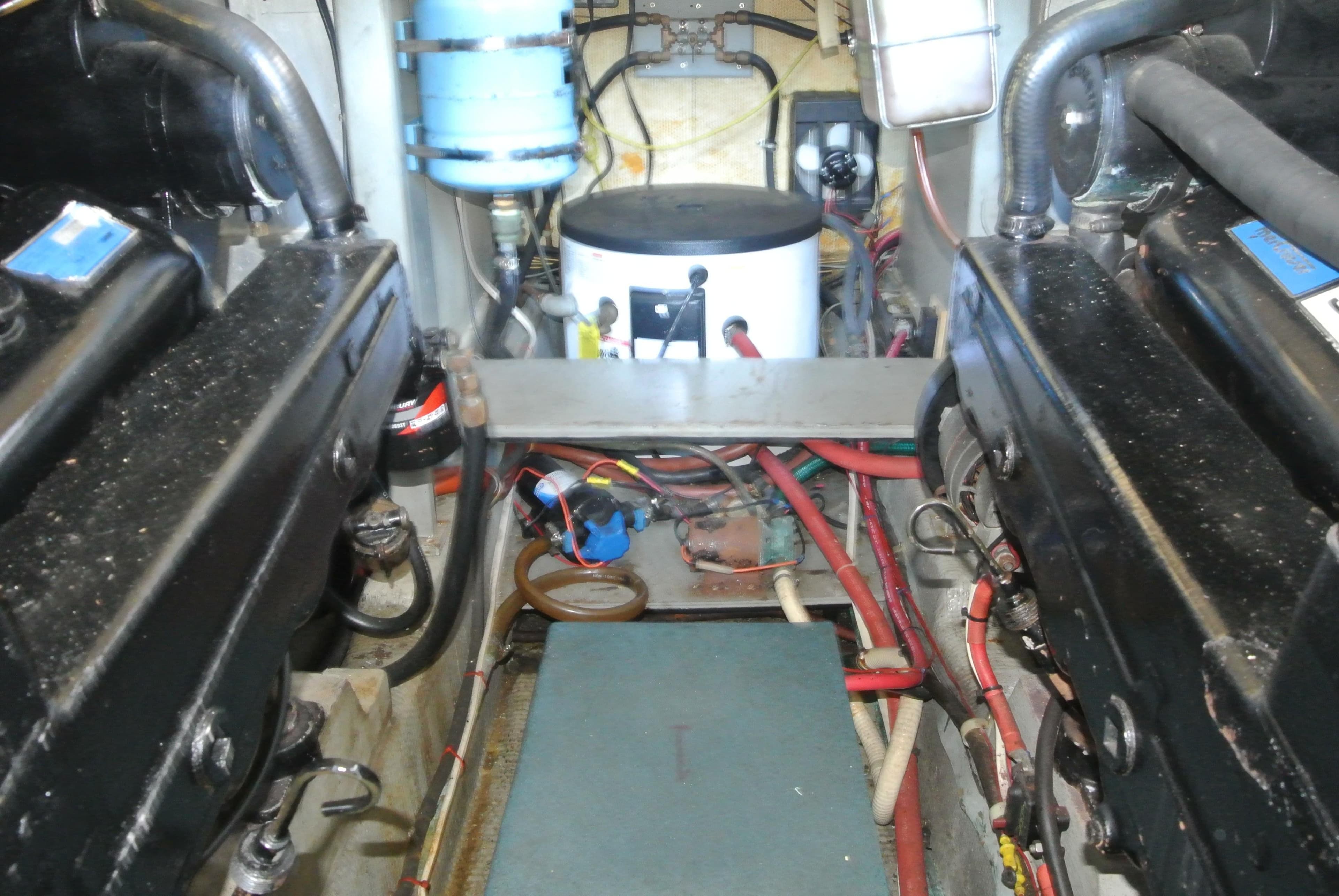 1978 Tollycraft 37 Convertible