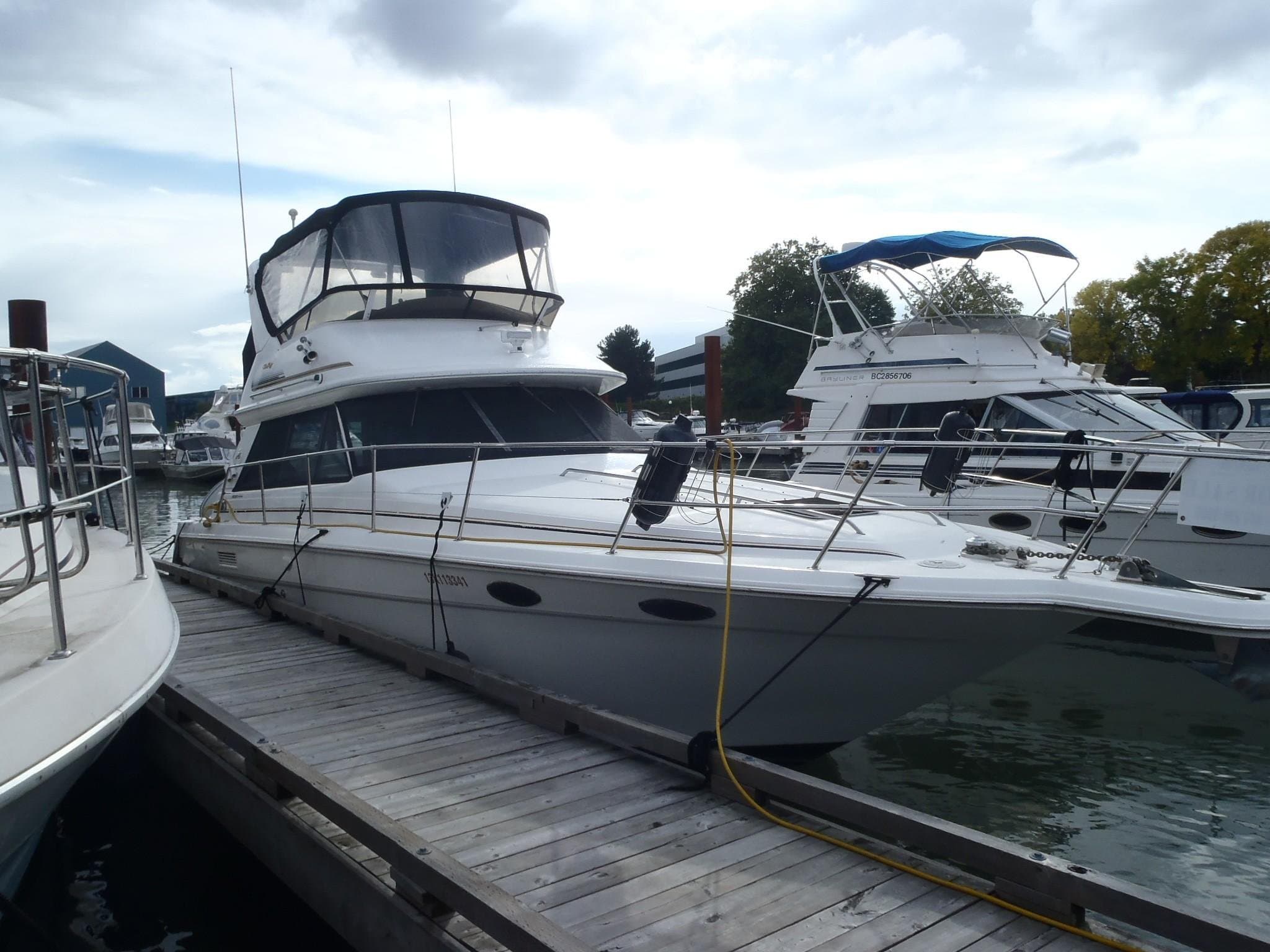 1997 Sea Ray 370 Sedan Bridge