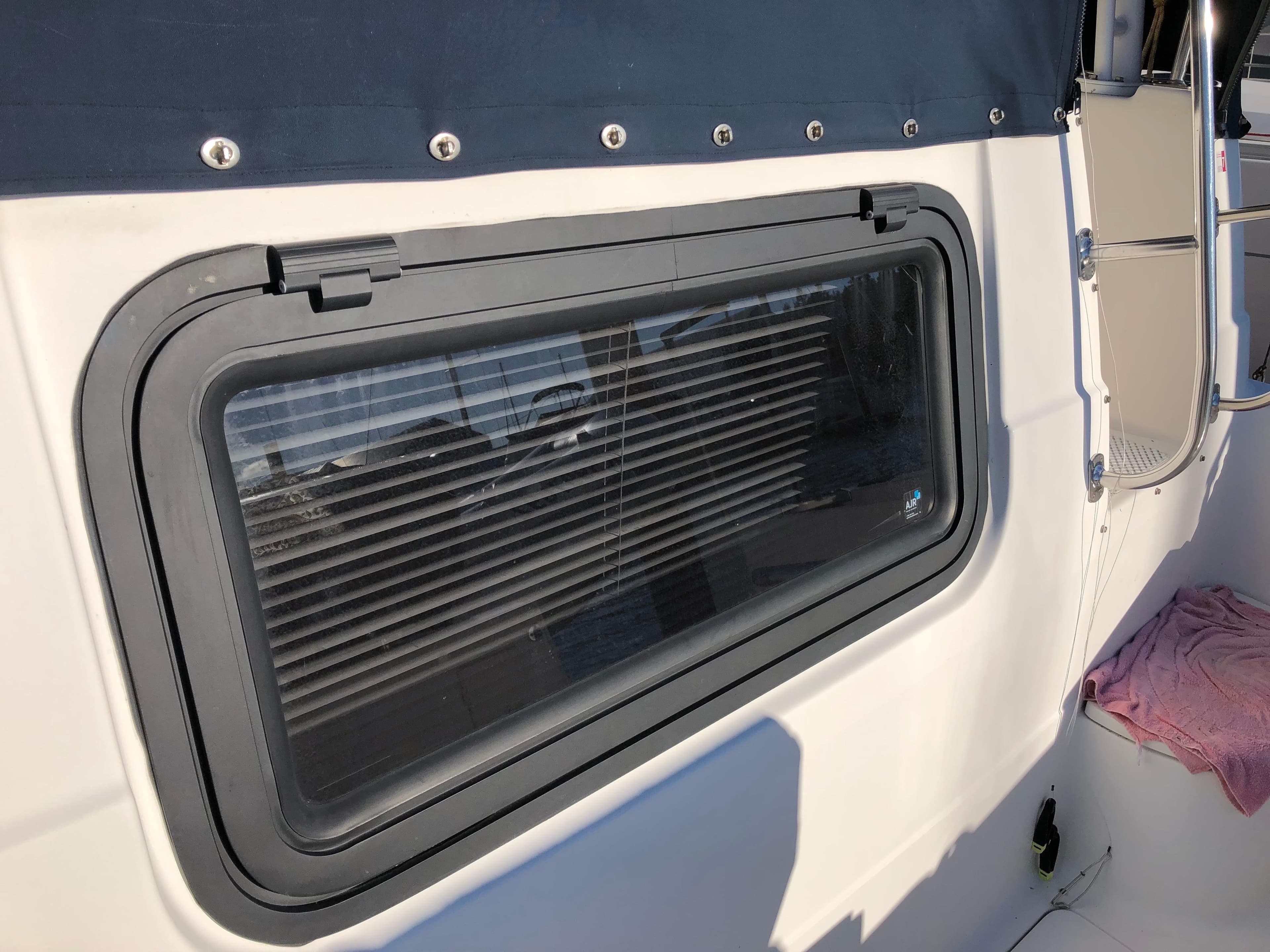 1998 Bayliner 4087 Aft Cabin Motoryacht