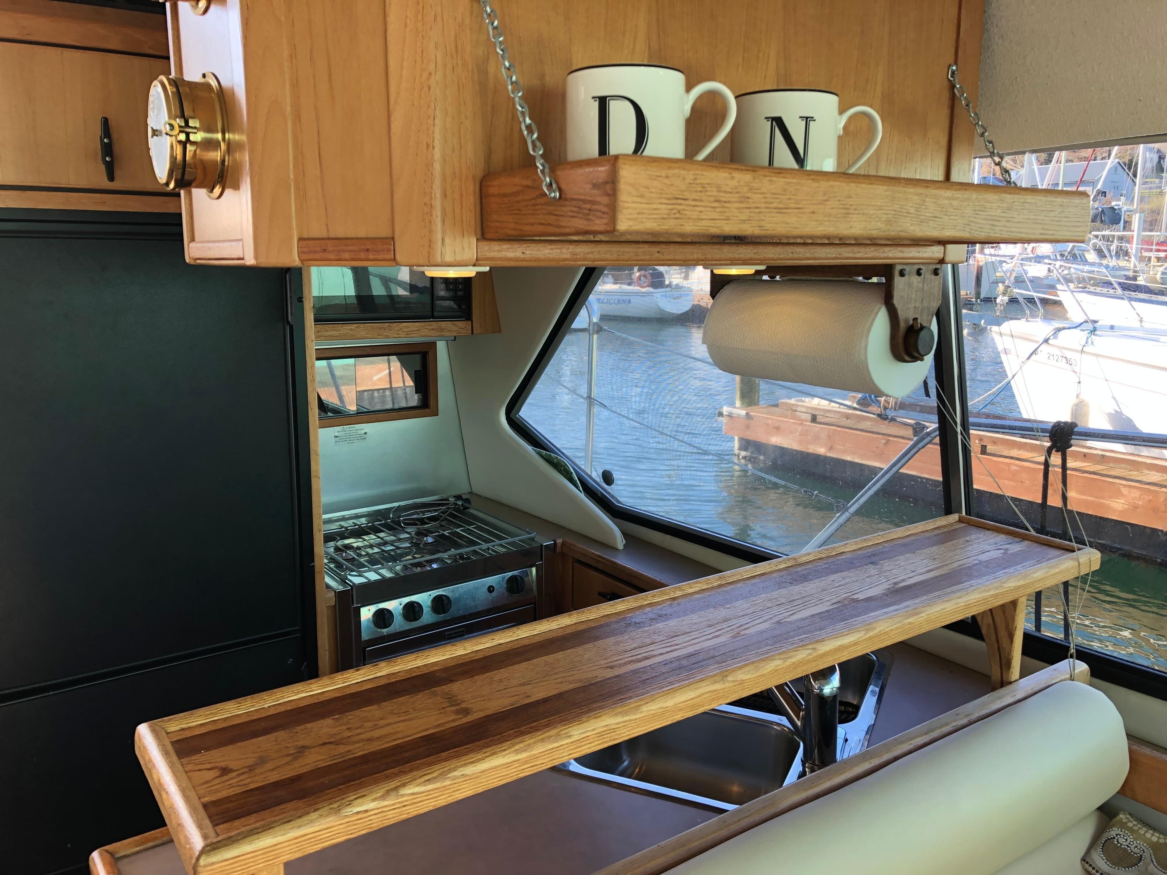 1998 Bayliner 4087 Aft Cabin Motoryacht