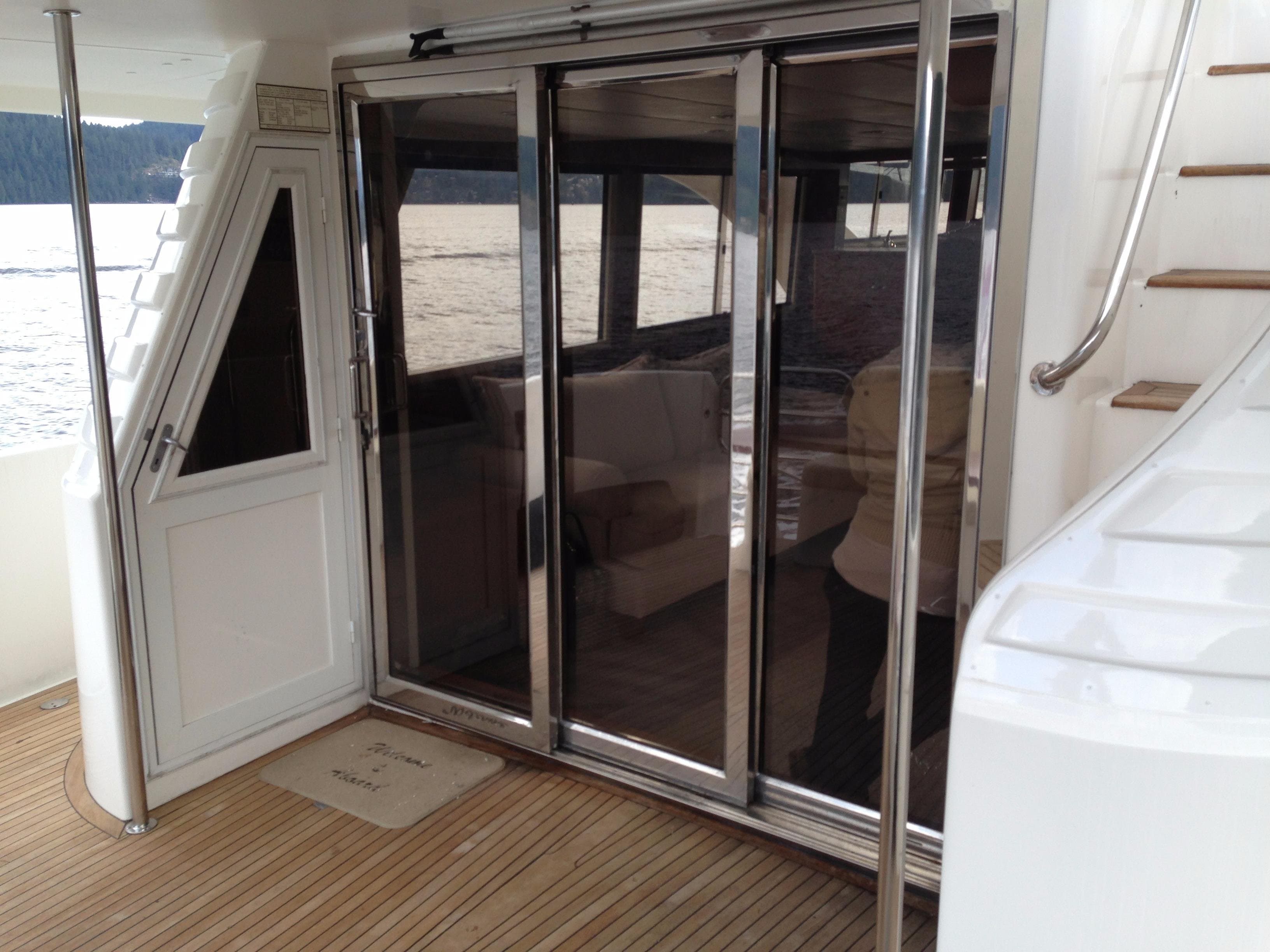 1993 Ocean Alexander 630