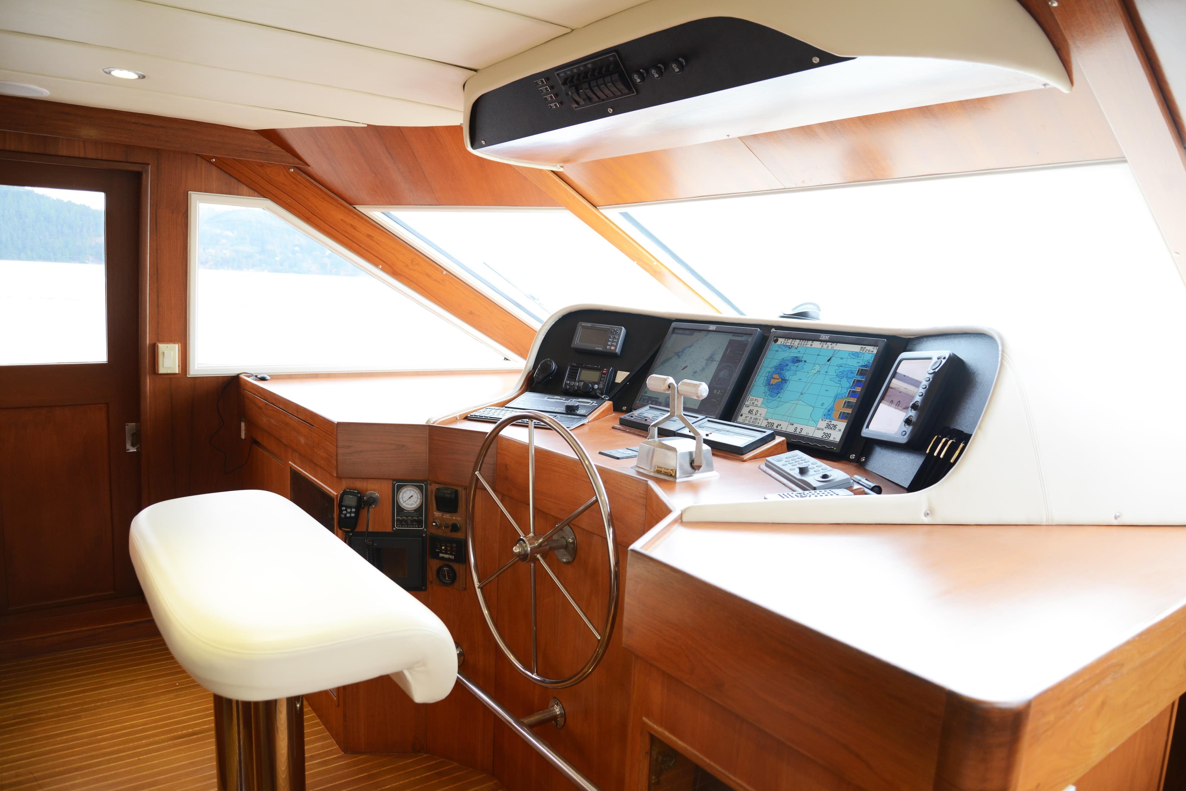 1993 Ocean Alexander 630