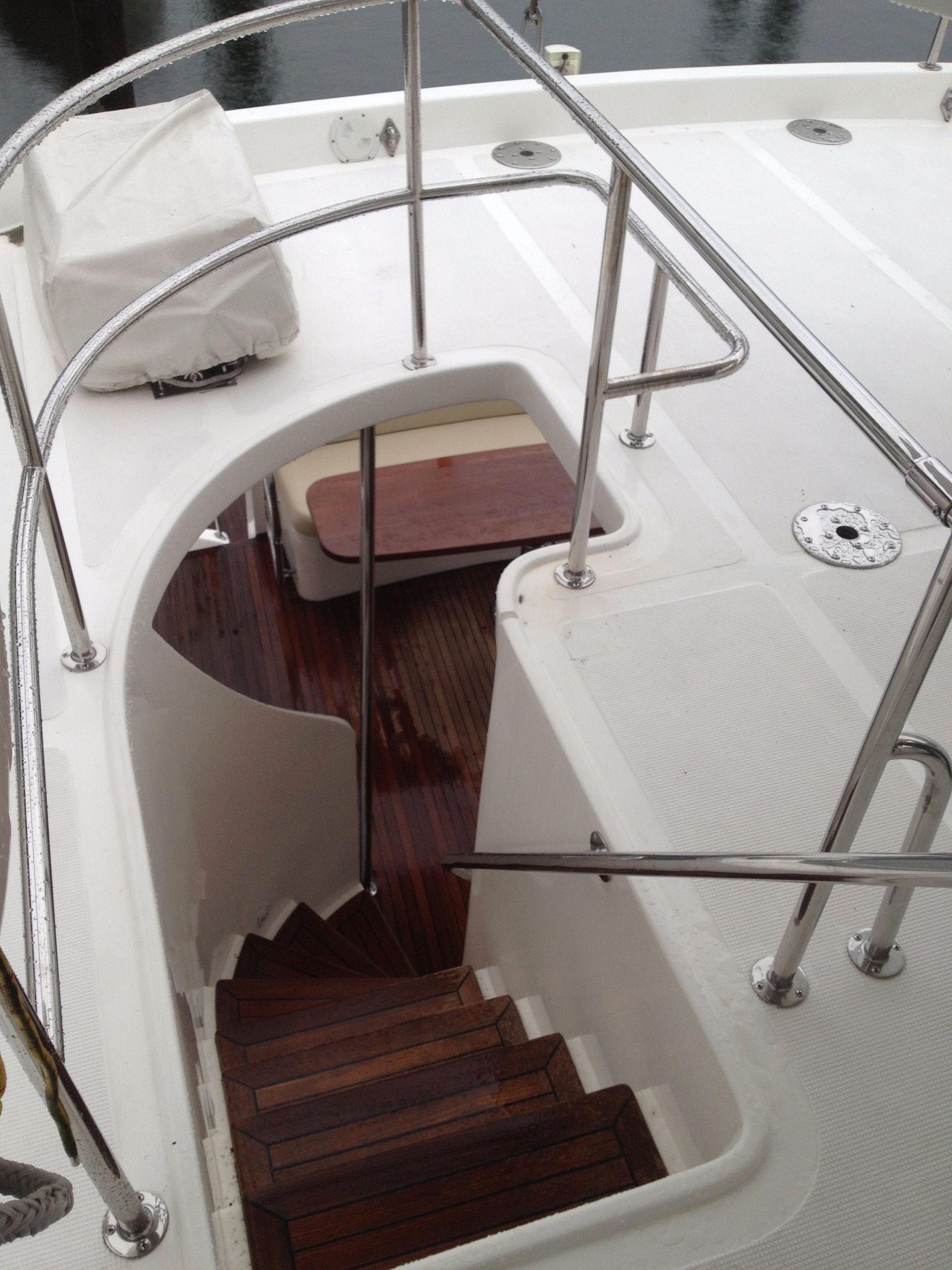1993 Ocean Alexander 630