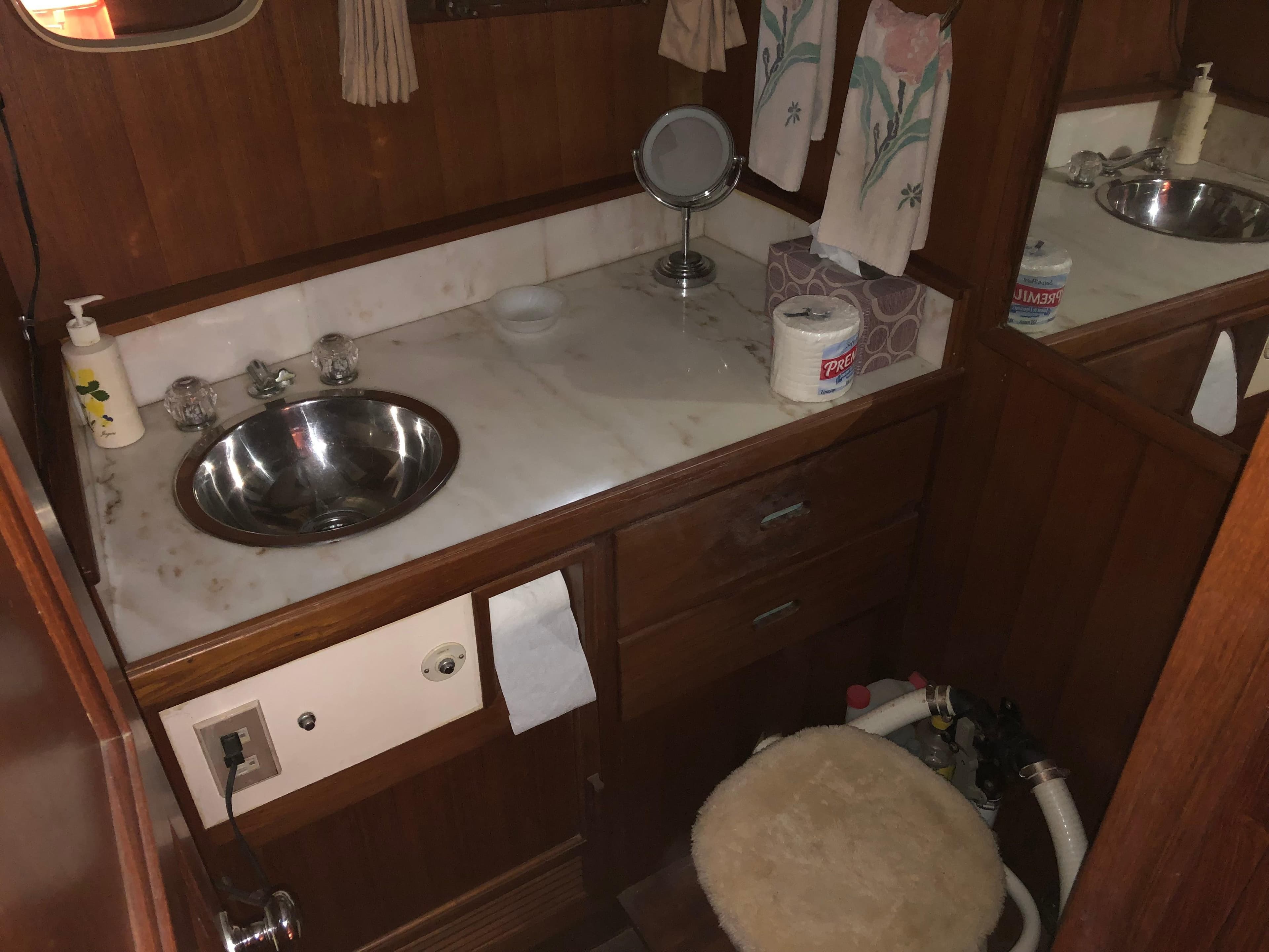 1981 DeFever 49 Pilothouse