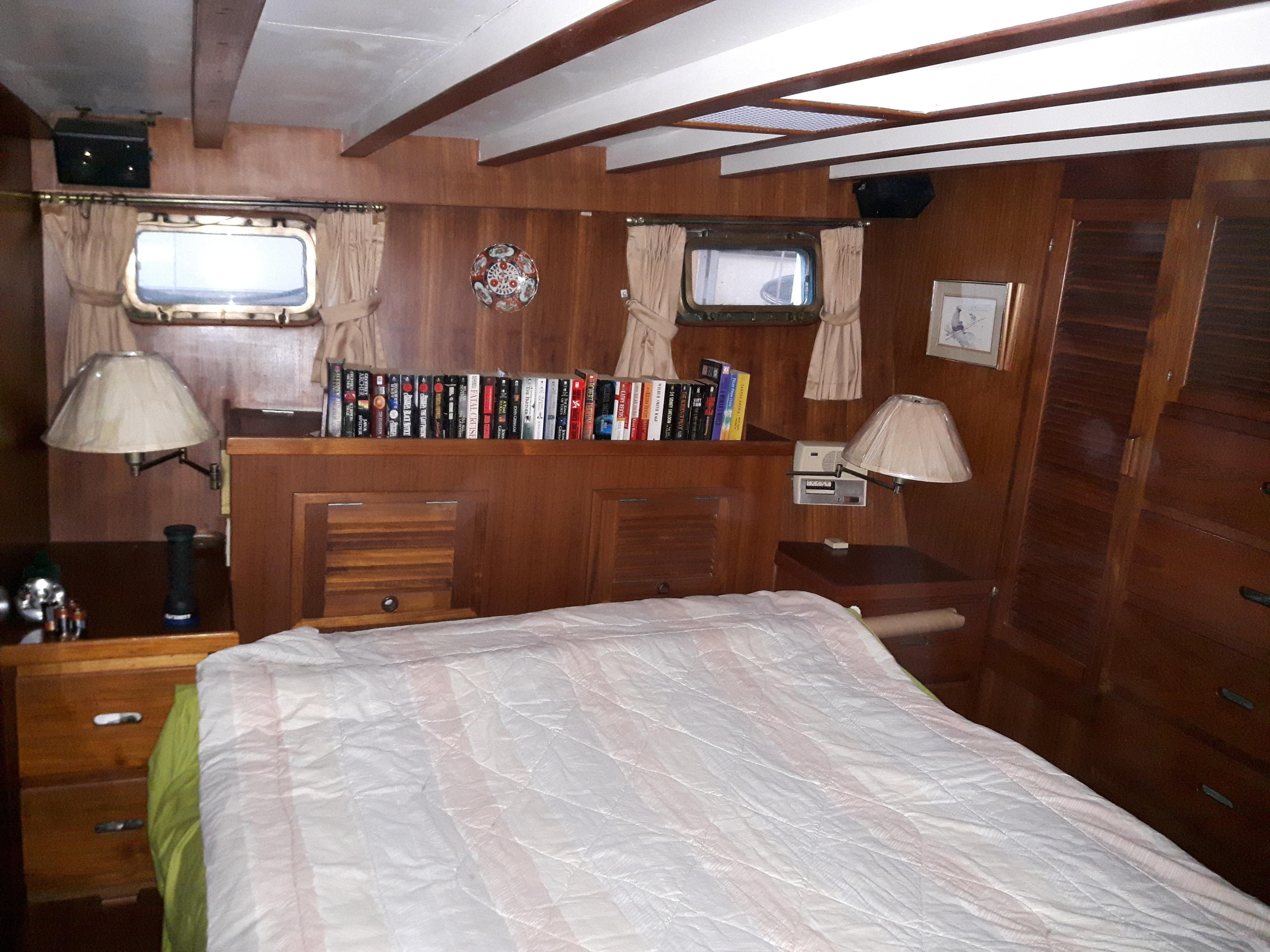 1981 DeFever 49 Pilothouse