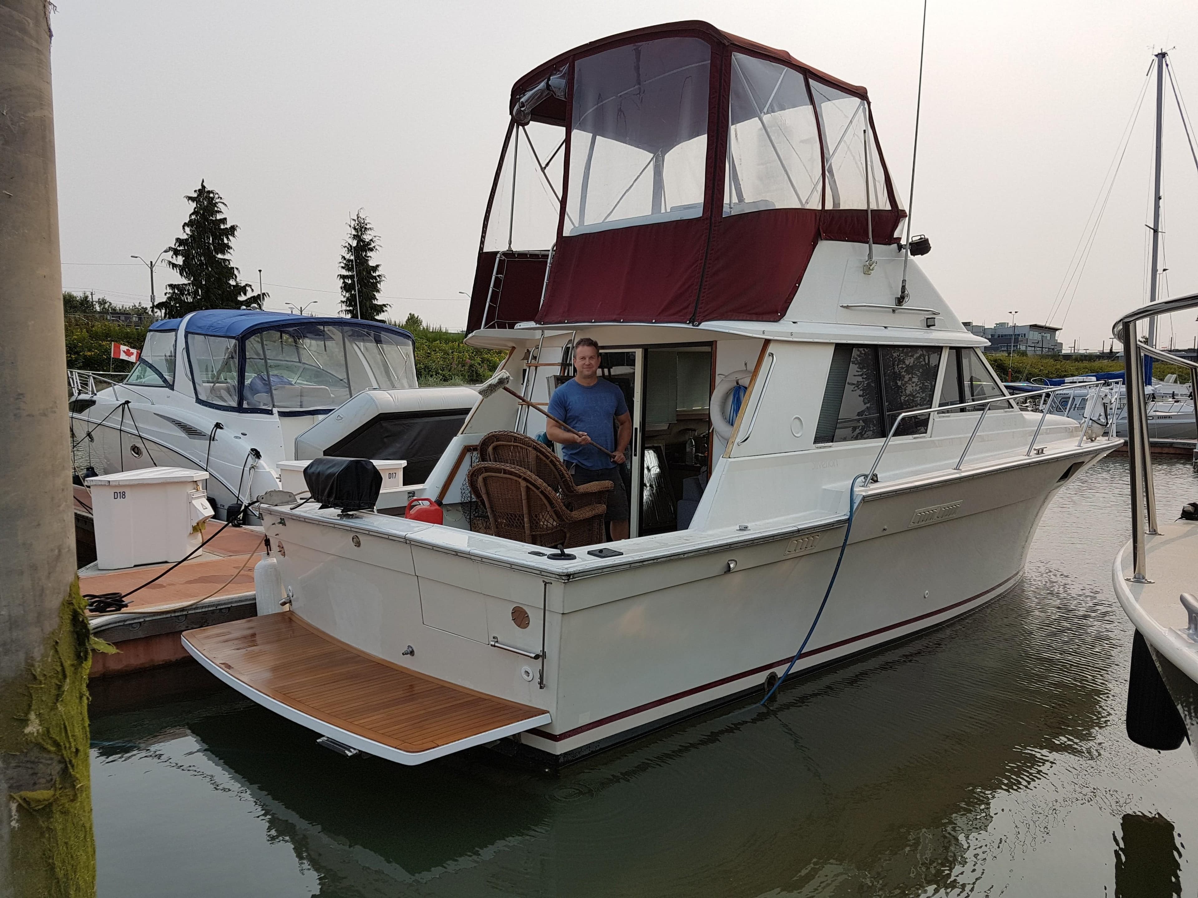 1983 Silverton 34 Convertible