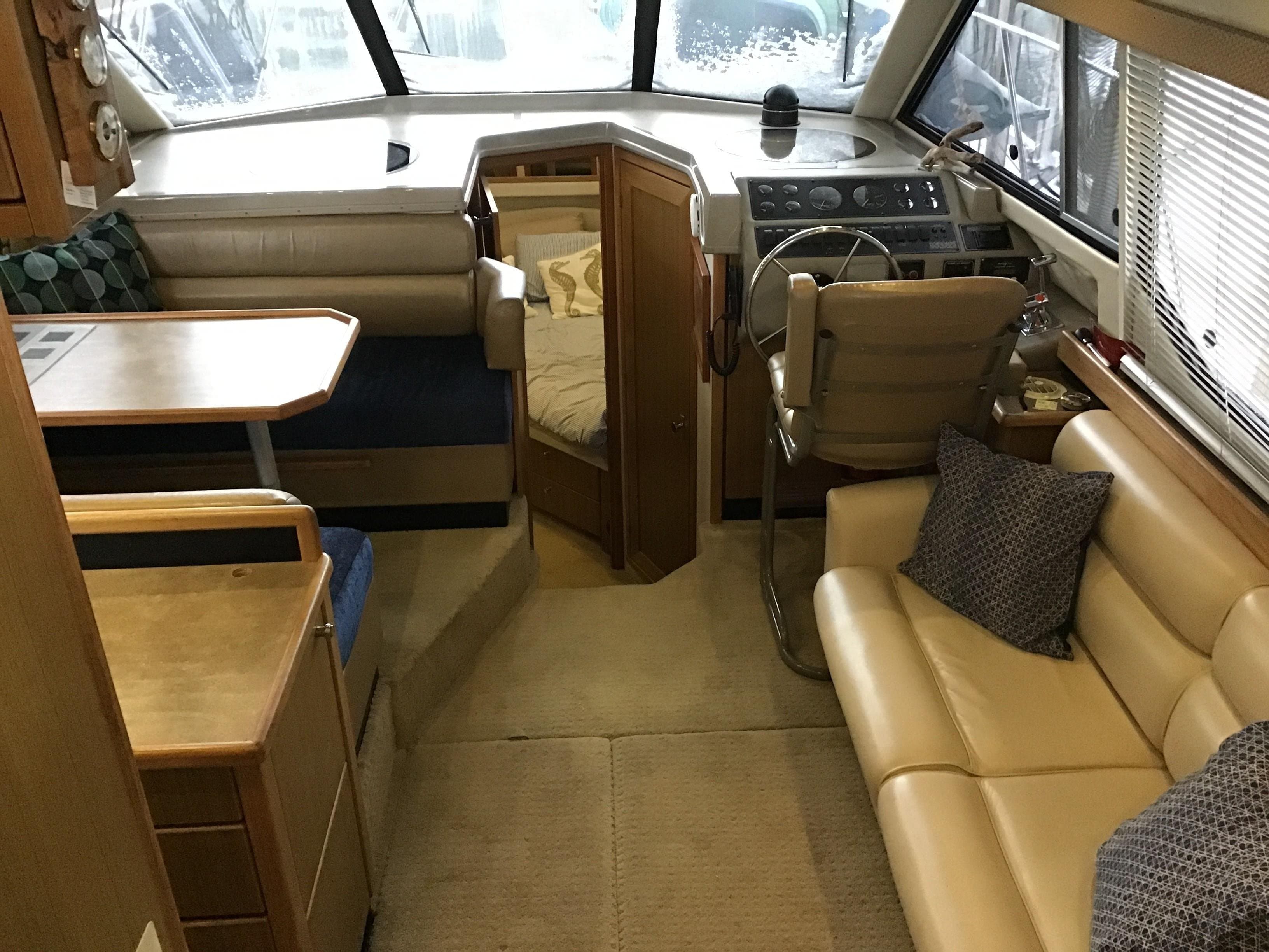 2001 Bayliner 4087 Aft Cabin Motoryacht