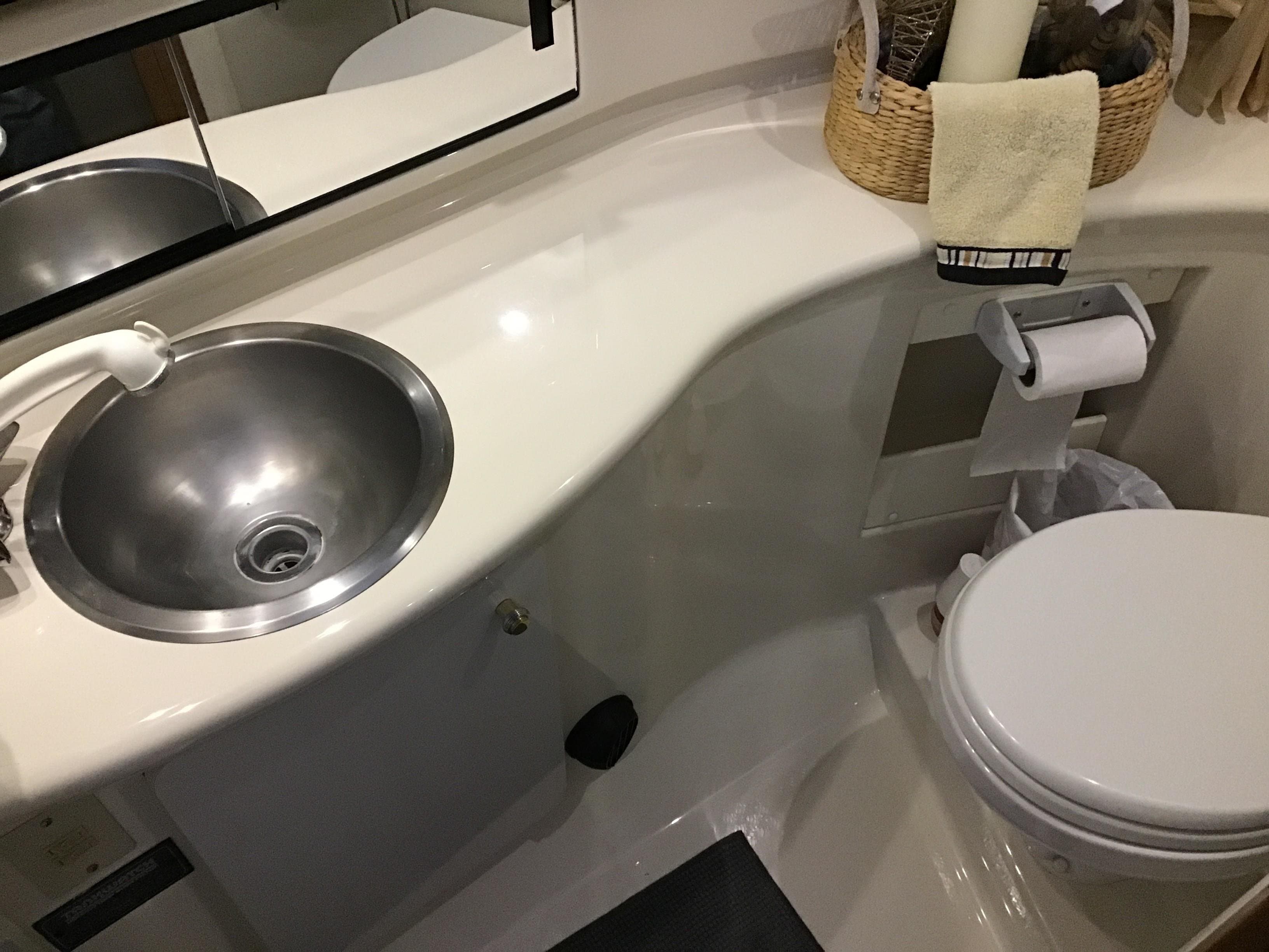 2001 Bayliner 4087 Aft Cabin Motoryacht