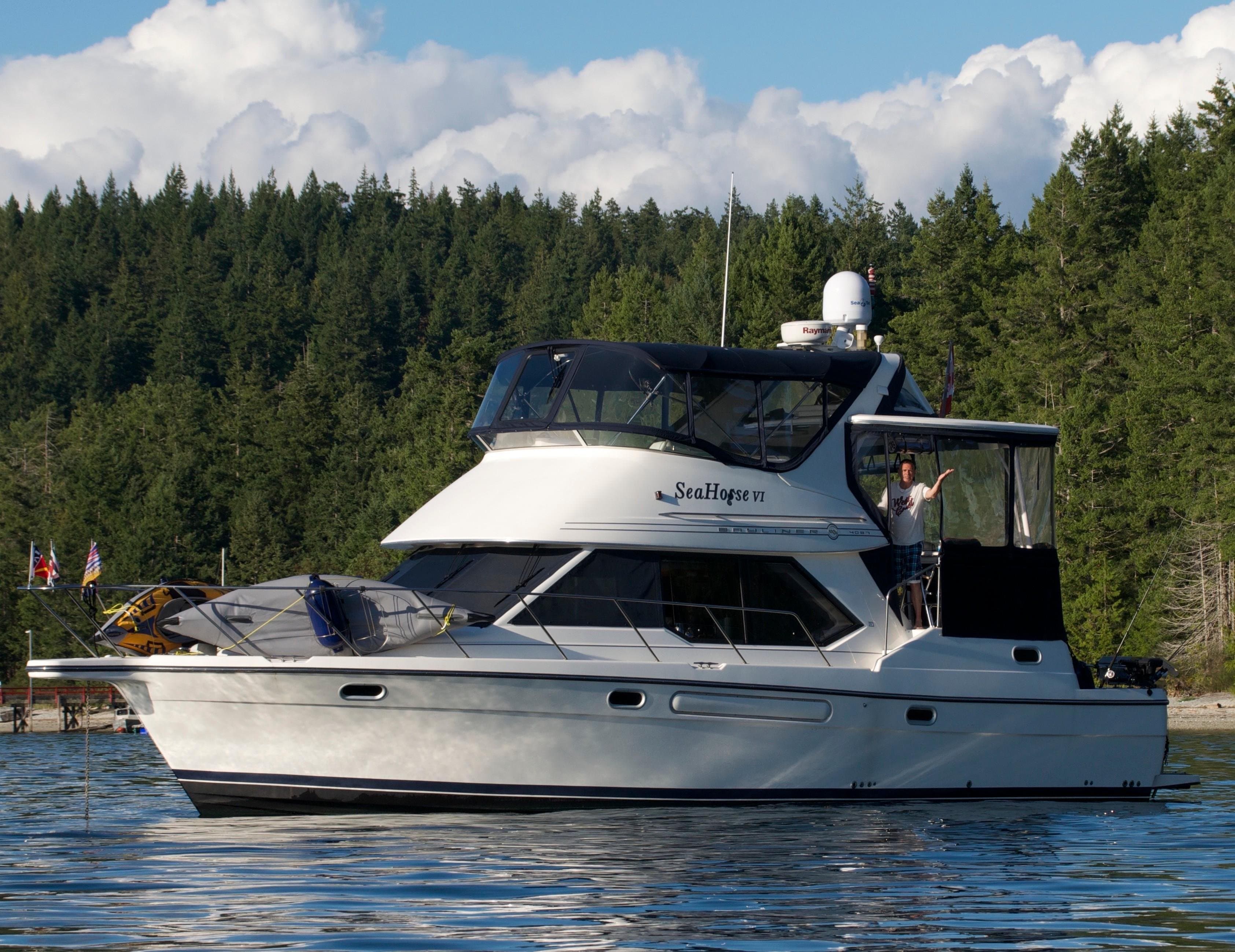 2001 Bayliner 4087 Aft Cabin Motoryacht
