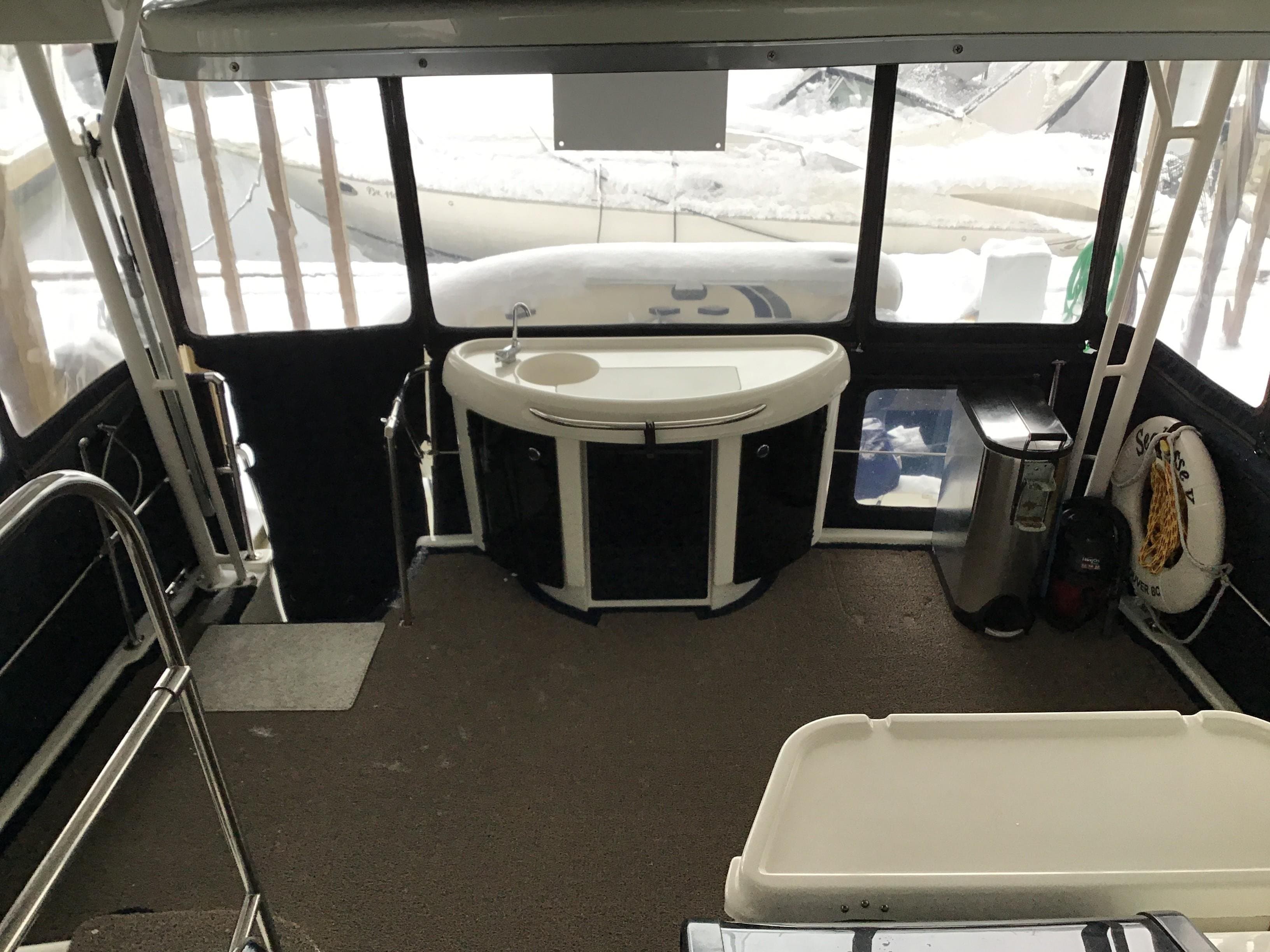 2001 Bayliner 4087 Aft Cabin Motoryacht