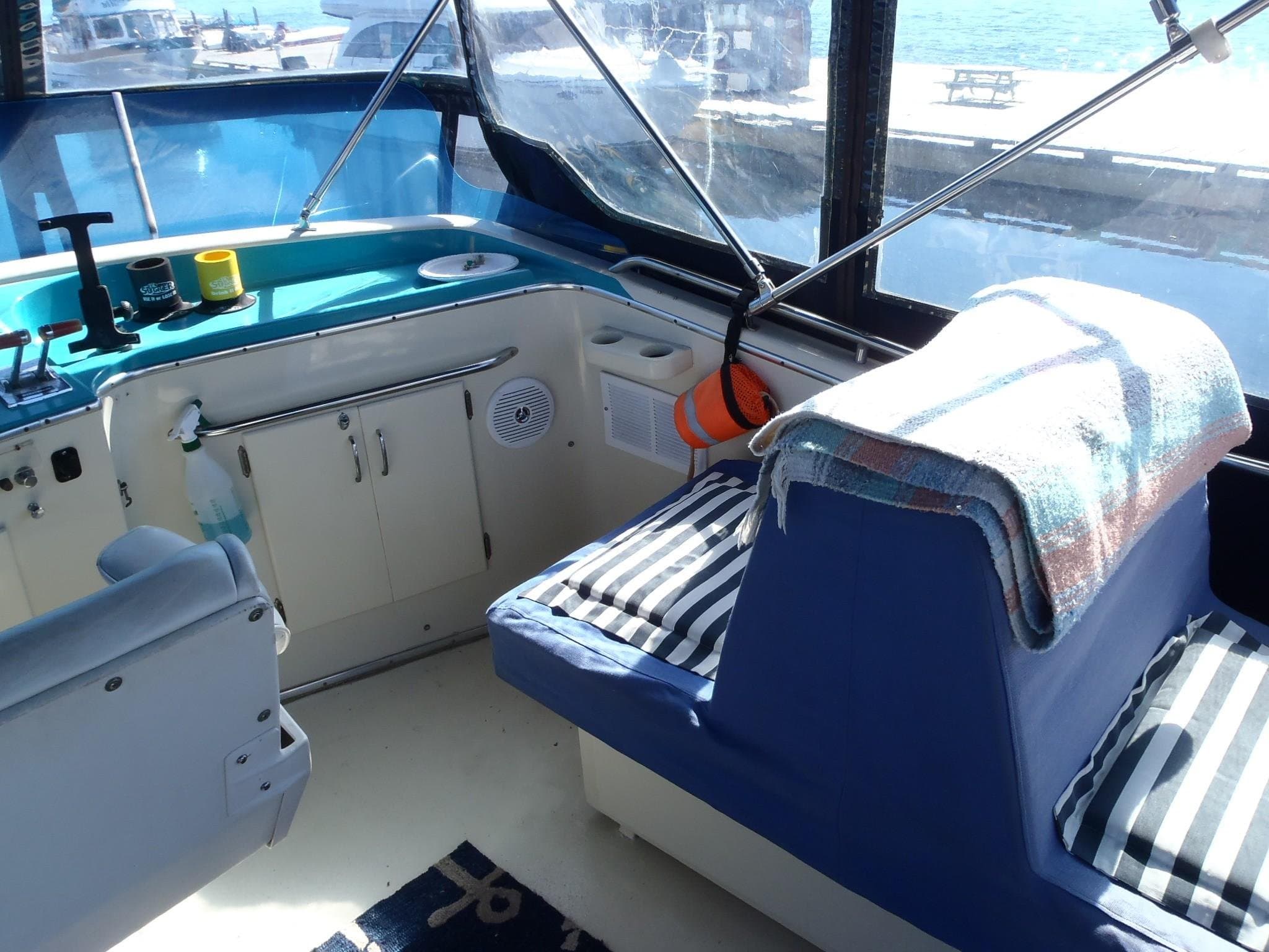 1973 Tollycraft 40 Tri-Cabin Motor Yacht