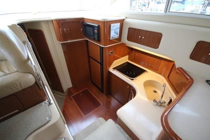 2002 Sea Ray 400 Sedan Bridge
