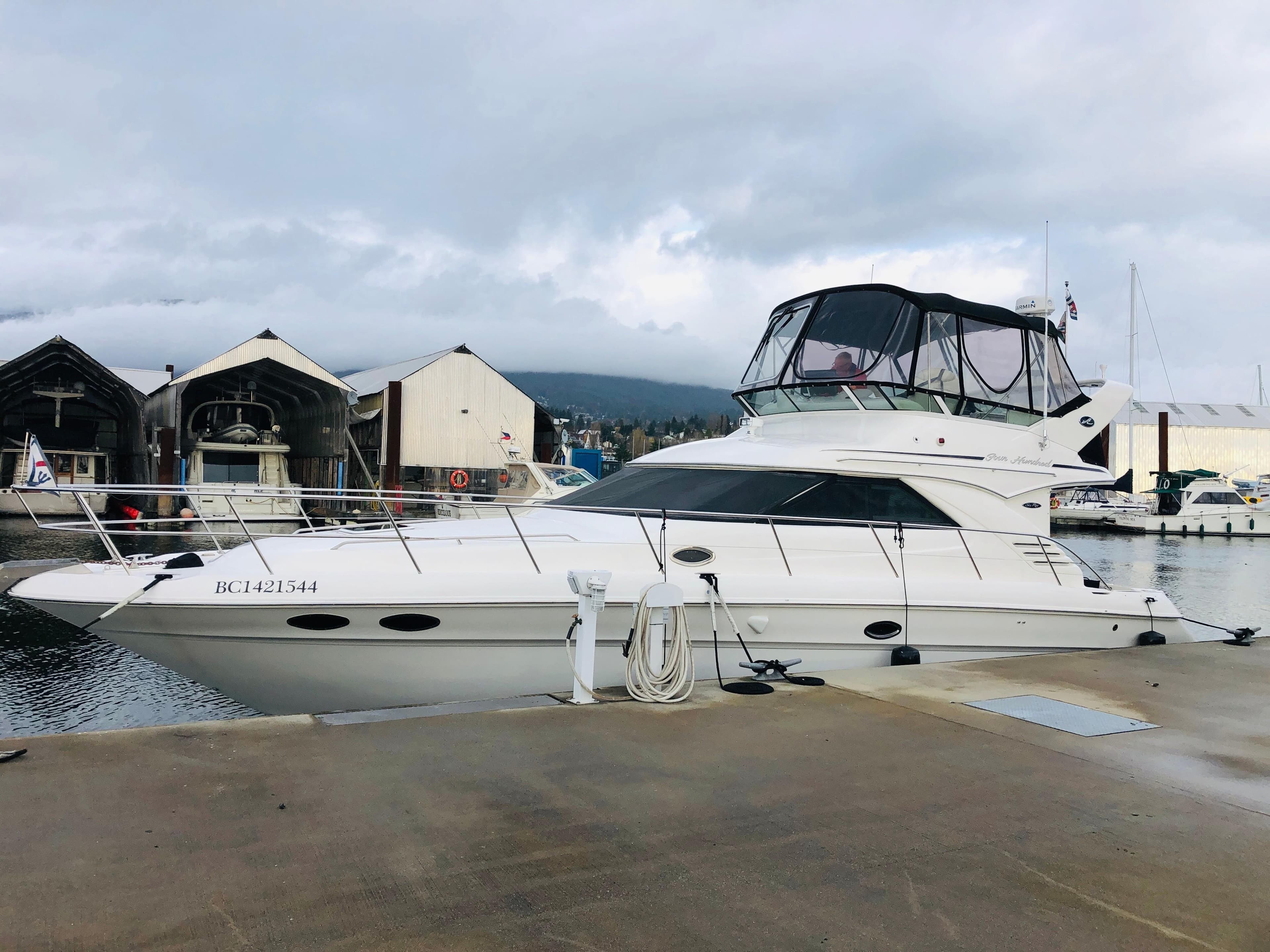 2002 Sea Ray 400 Sedan Bridge