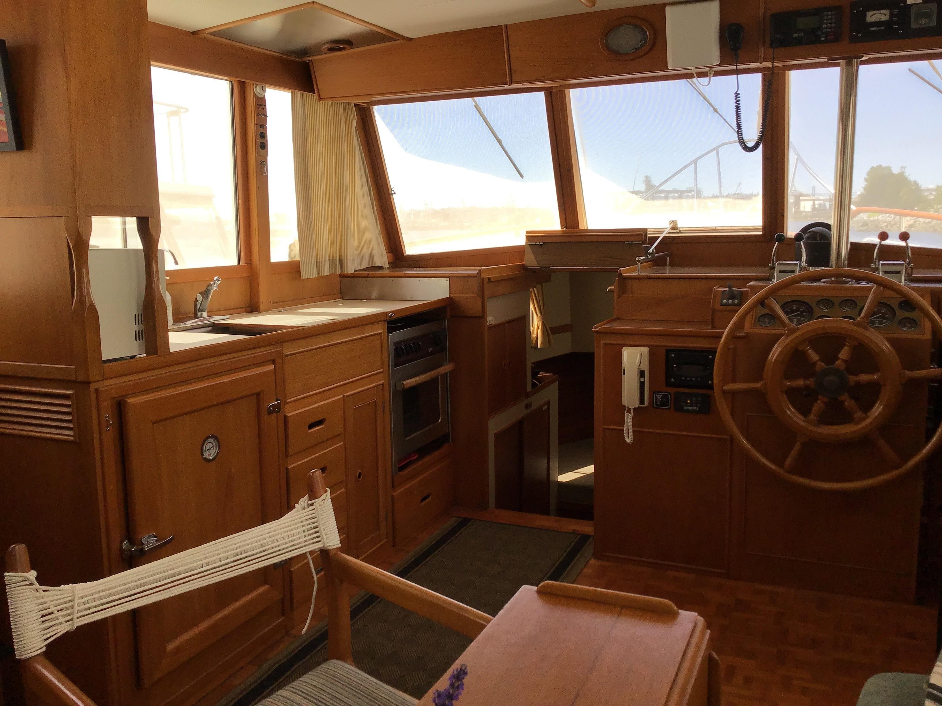 1983 Grand Banks Classic