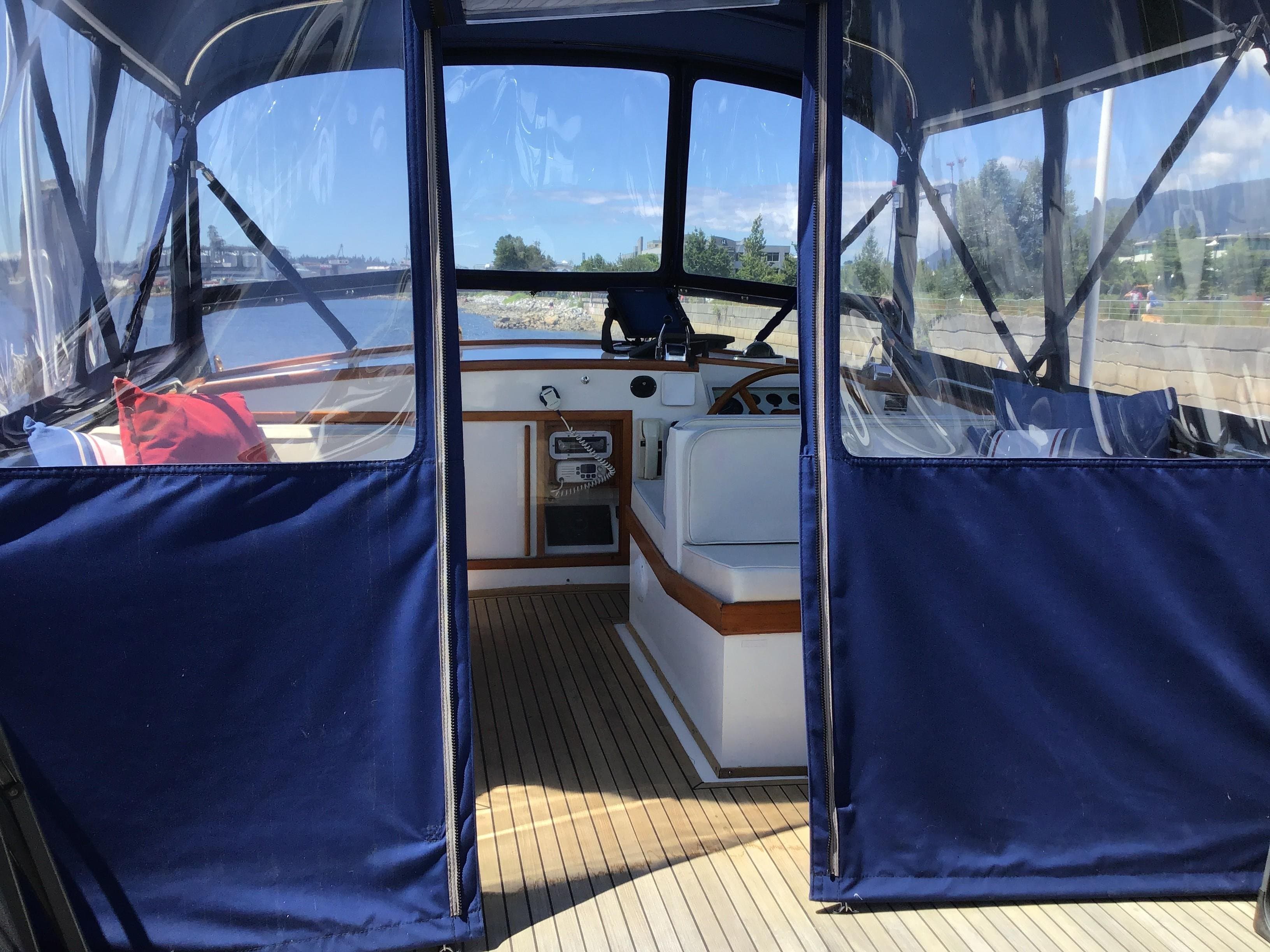 1983 Grand Banks Classic