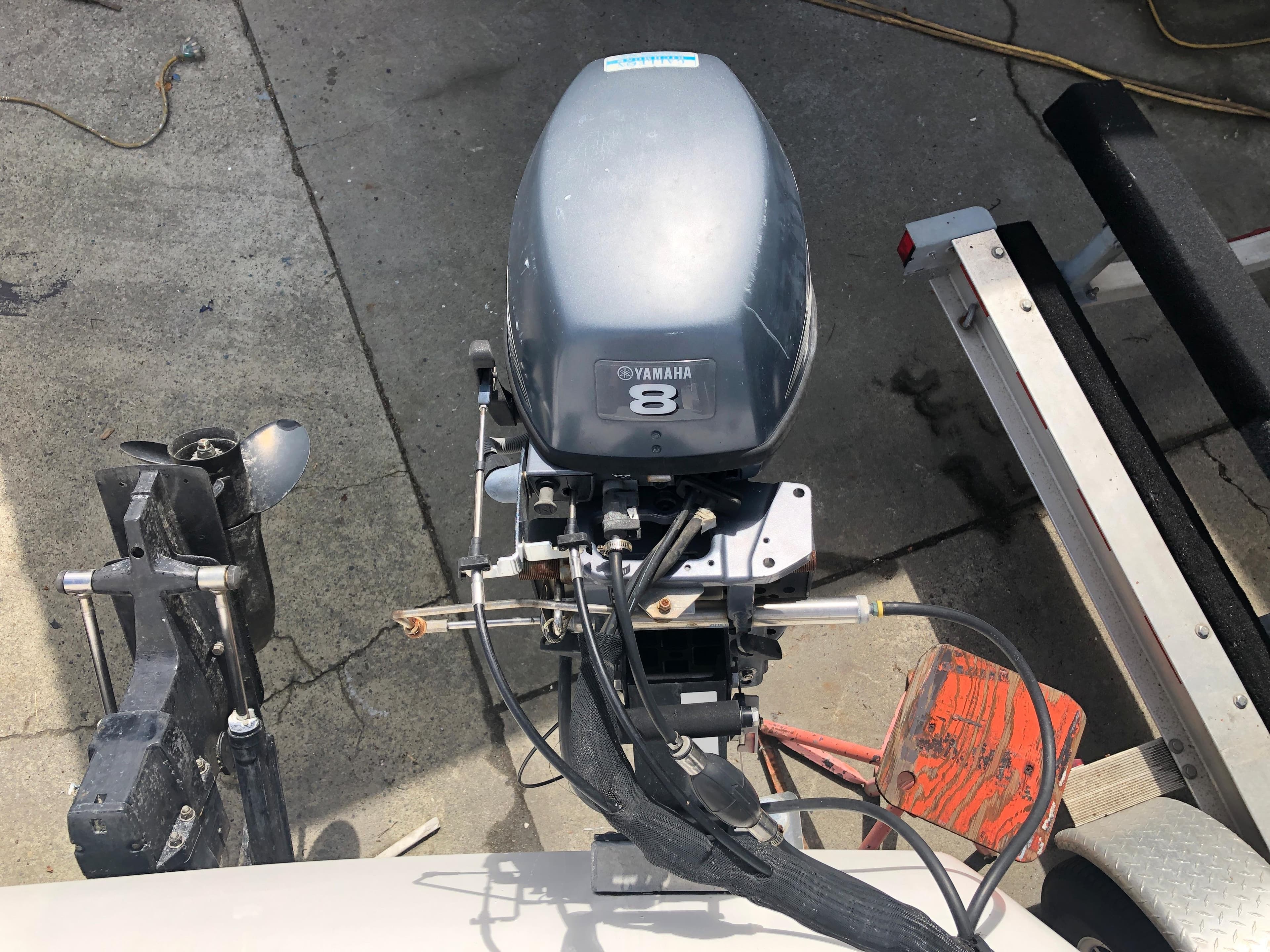 2005 Seaswirl Striper 2601 Walkaround I/O