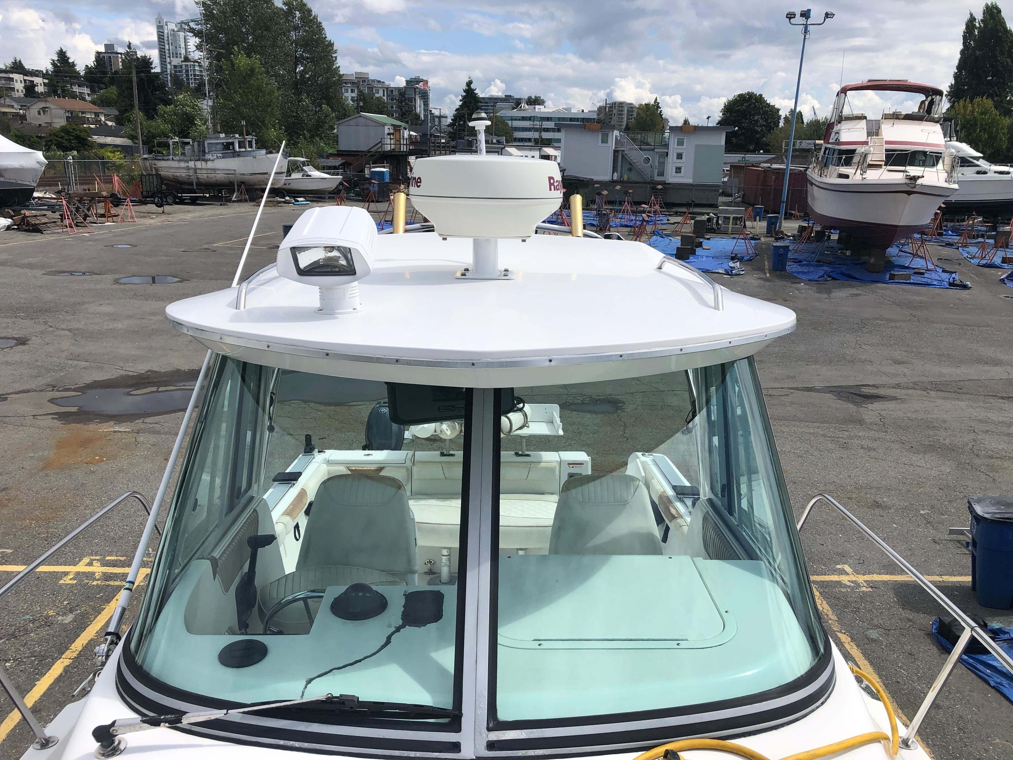 2005 Seaswirl Striper 2601 Walkaround I/O