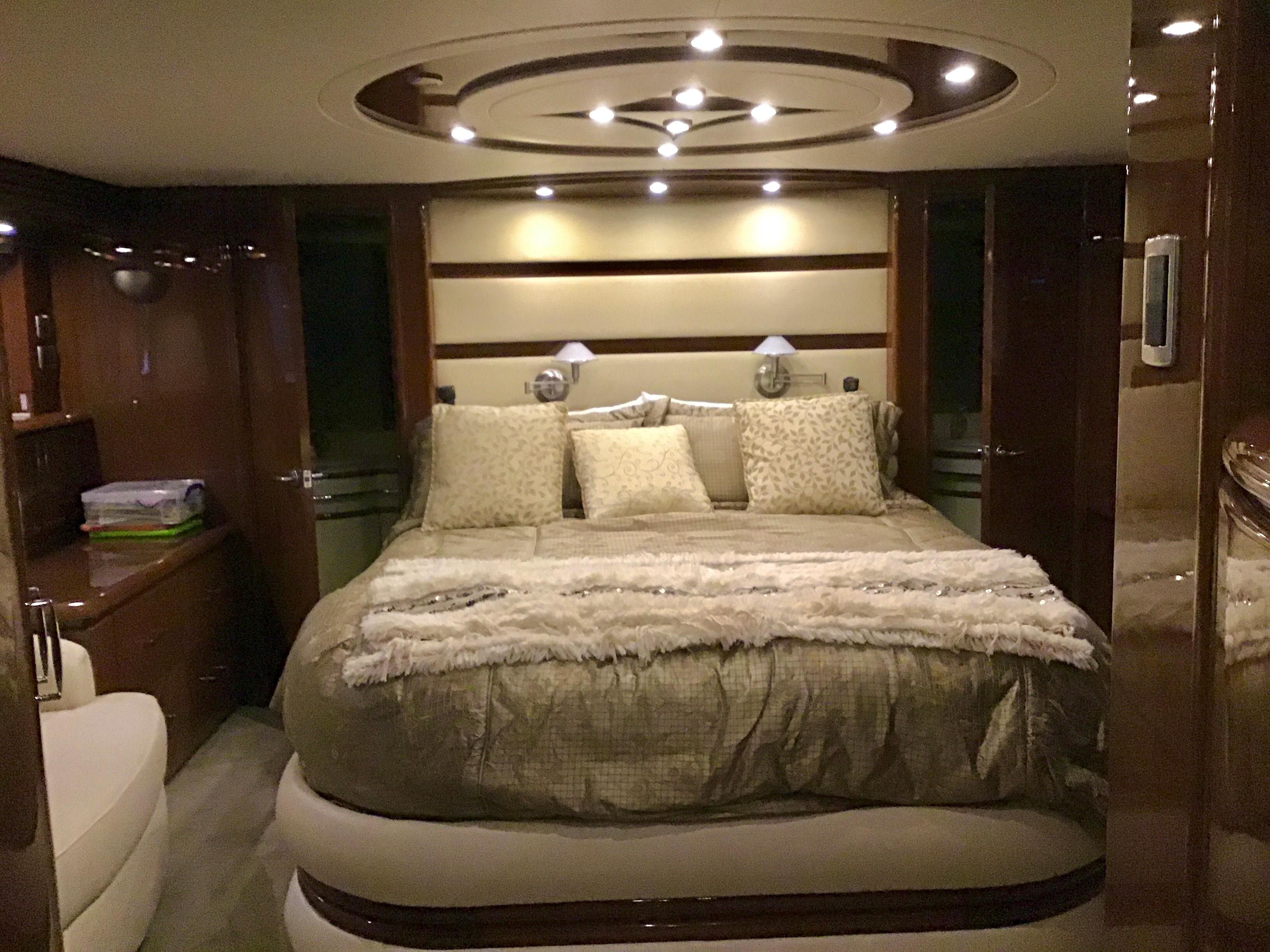 2007 Marquis 65