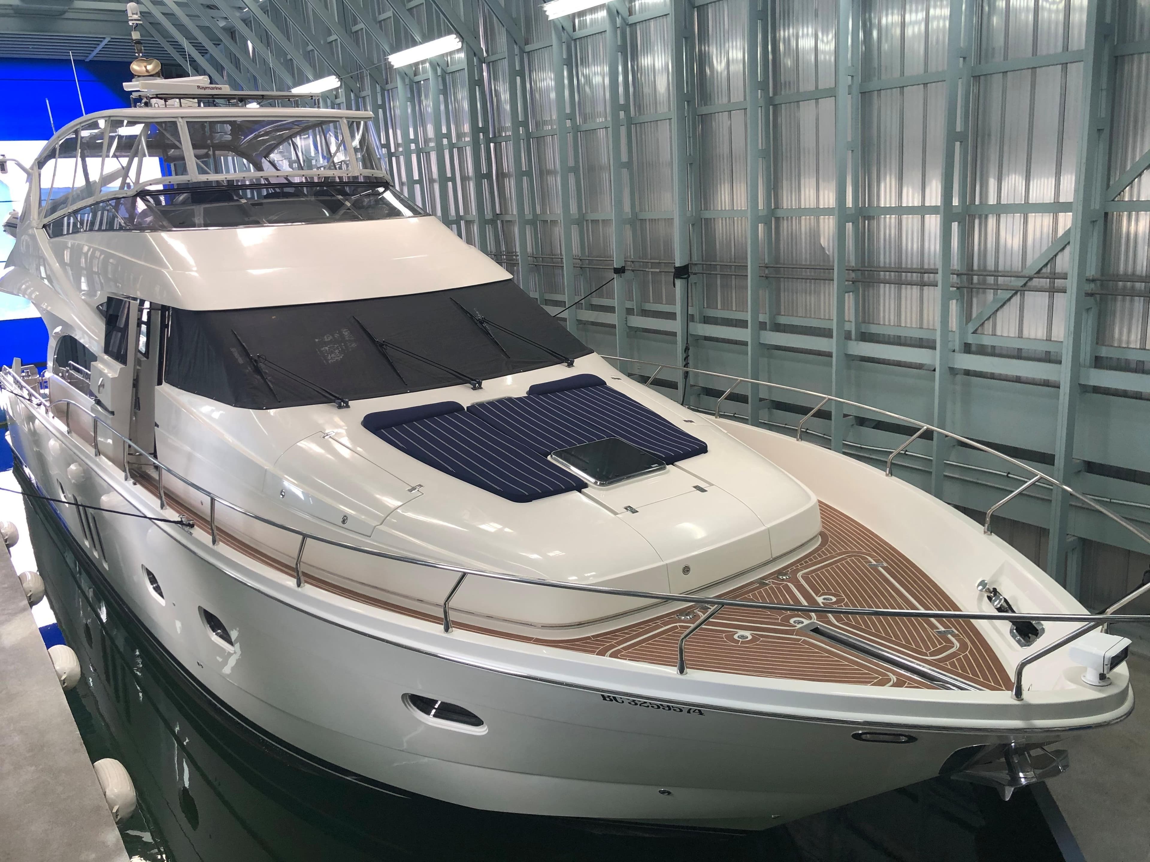 2007 Marquis 65
