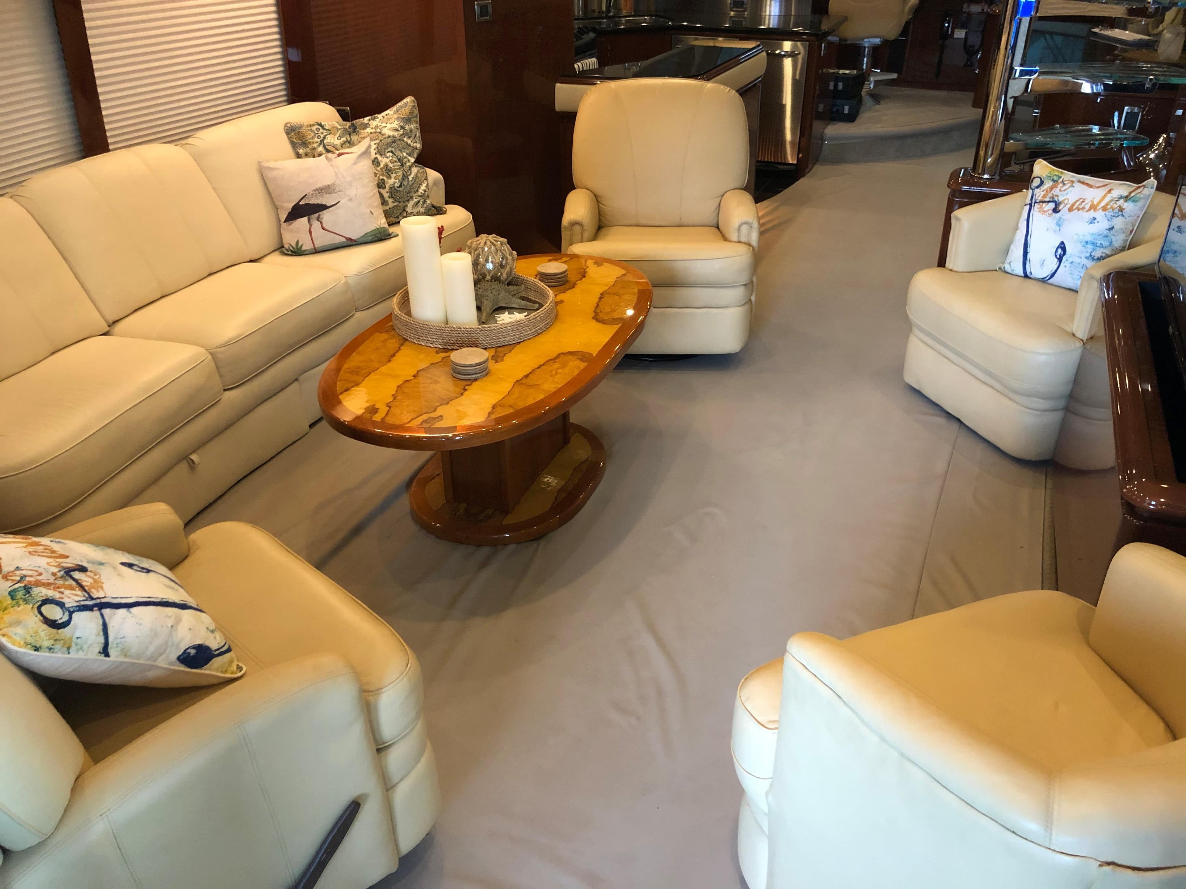 2007 Marquis 65