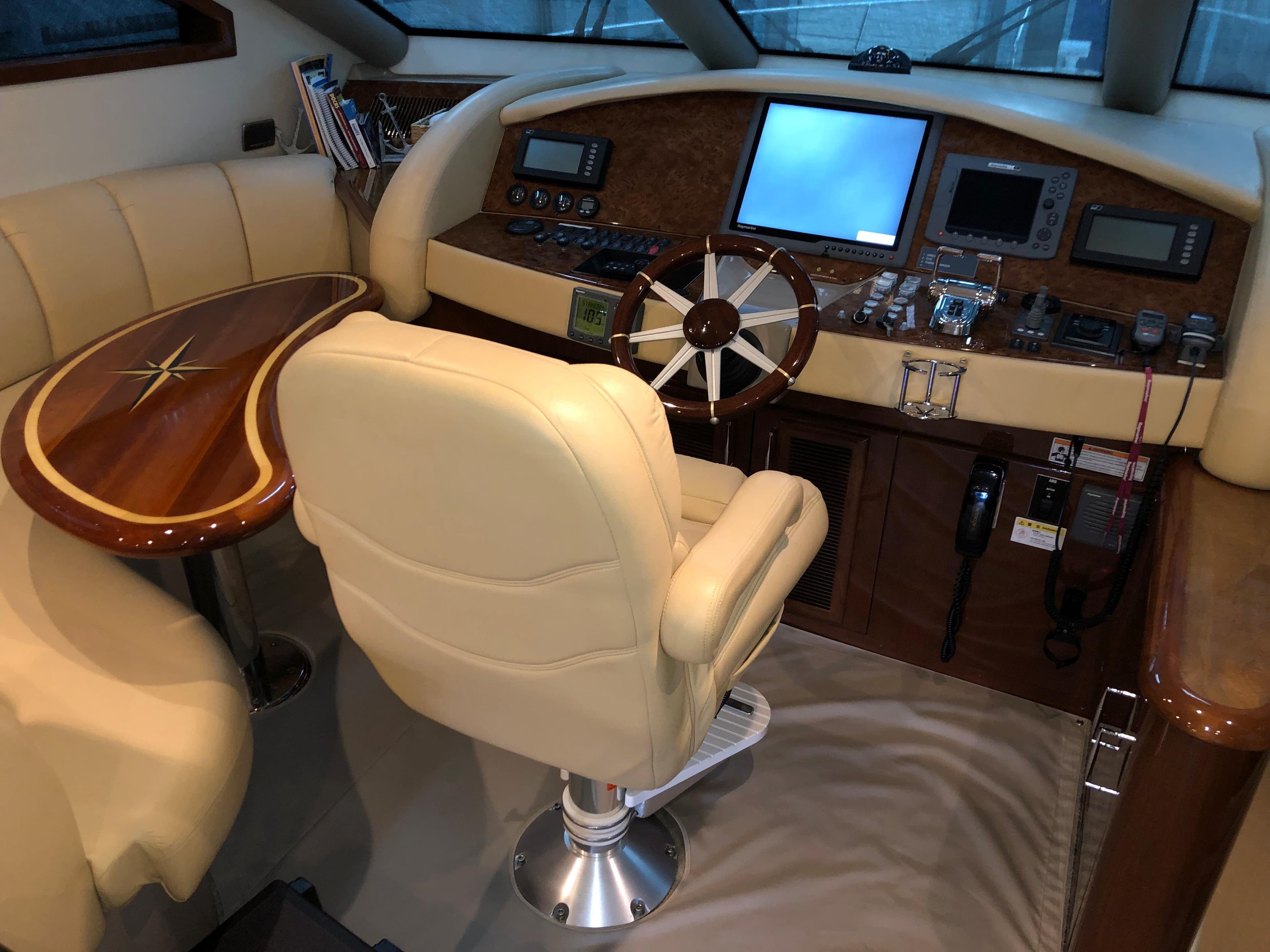 2007 Marquis 65