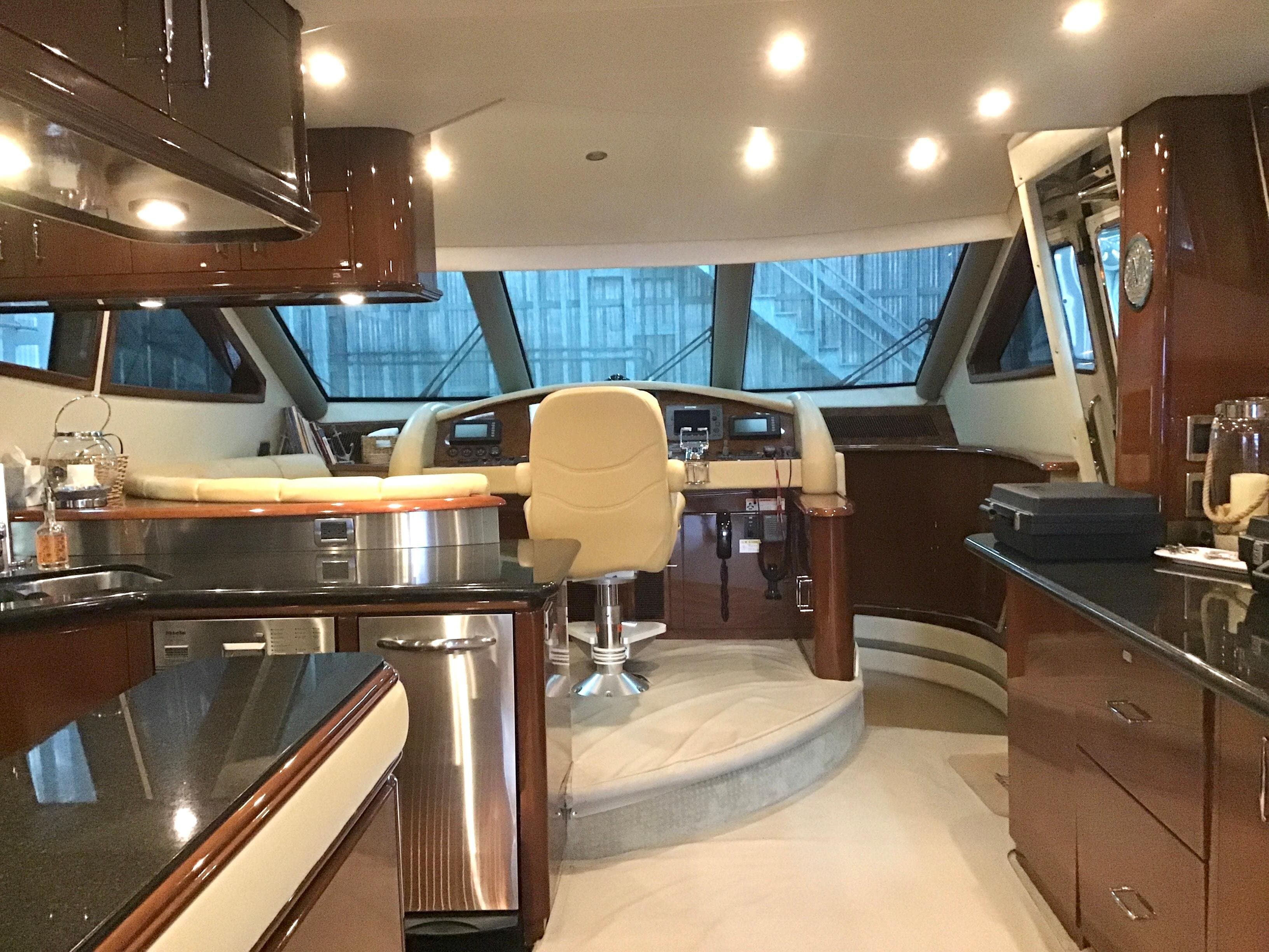 2007 Marquis 65
