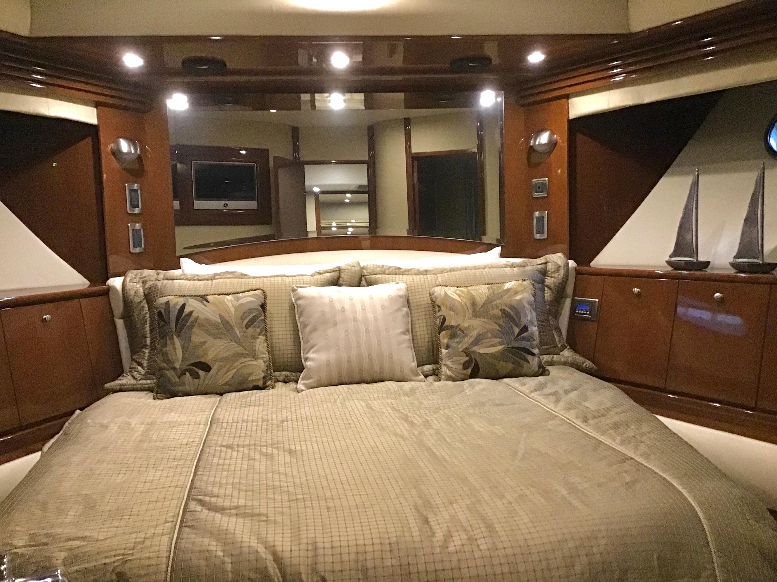 2007 Marquis 65