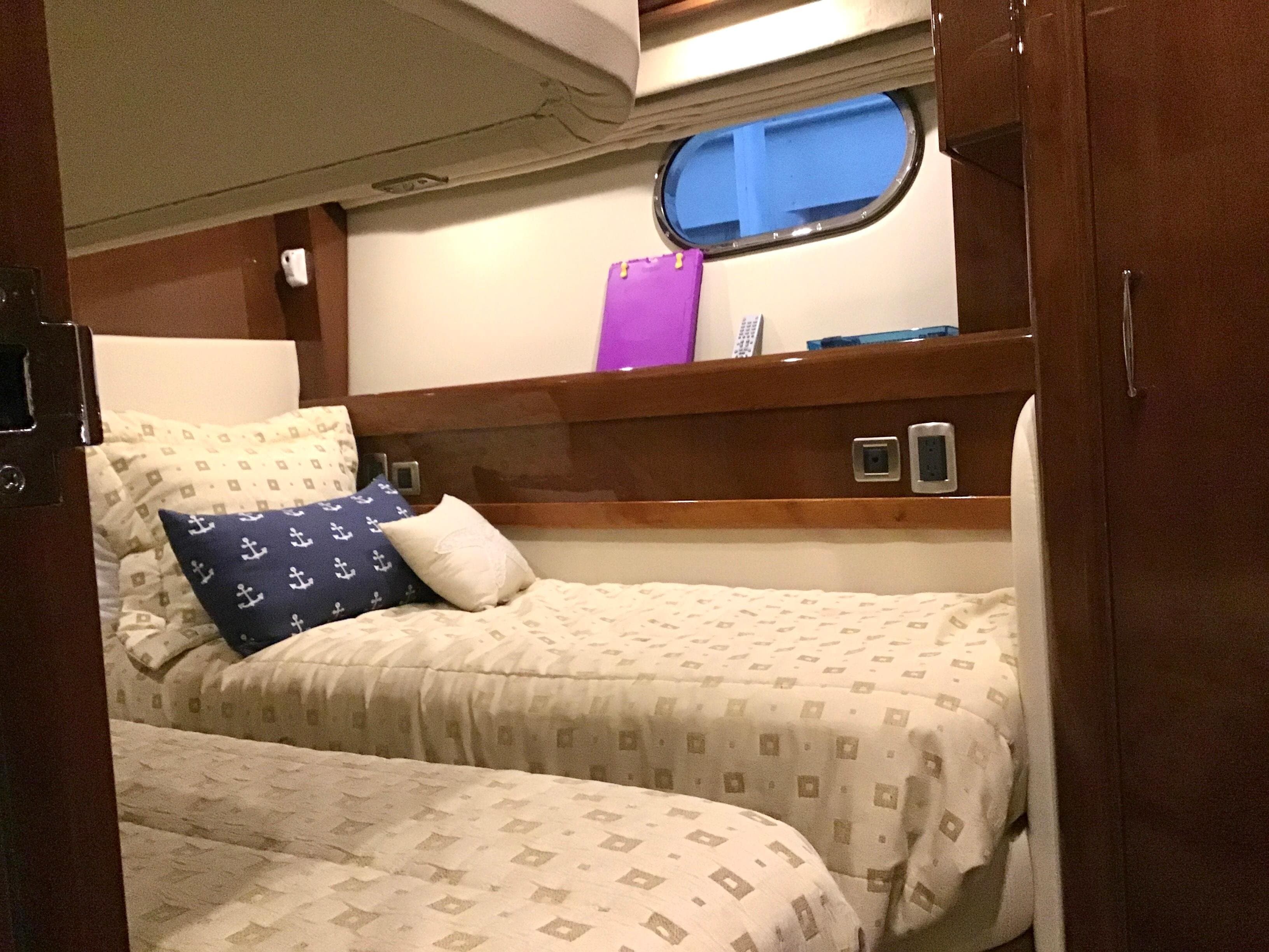 2007 Marquis 65