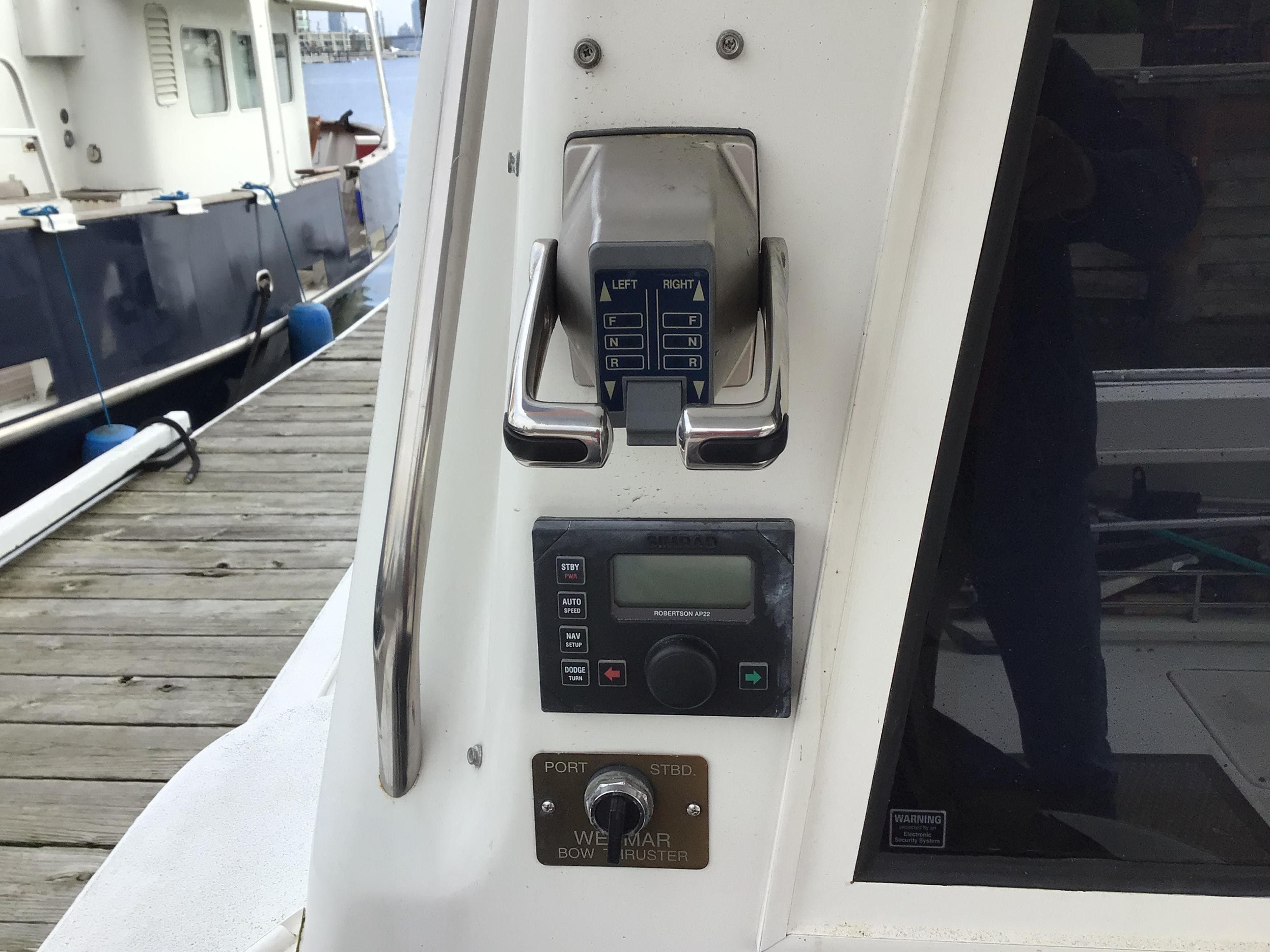 1999 Navigator 5300